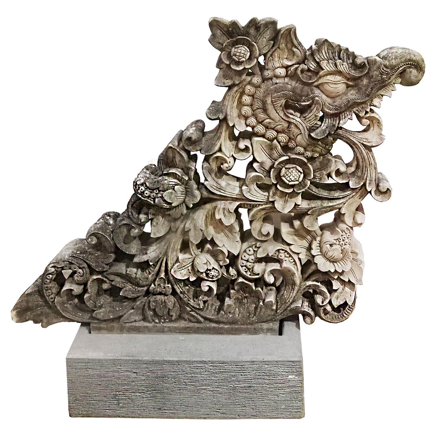 Début du 20e siècle Sculpture de dragon en grès sculptée à la main 