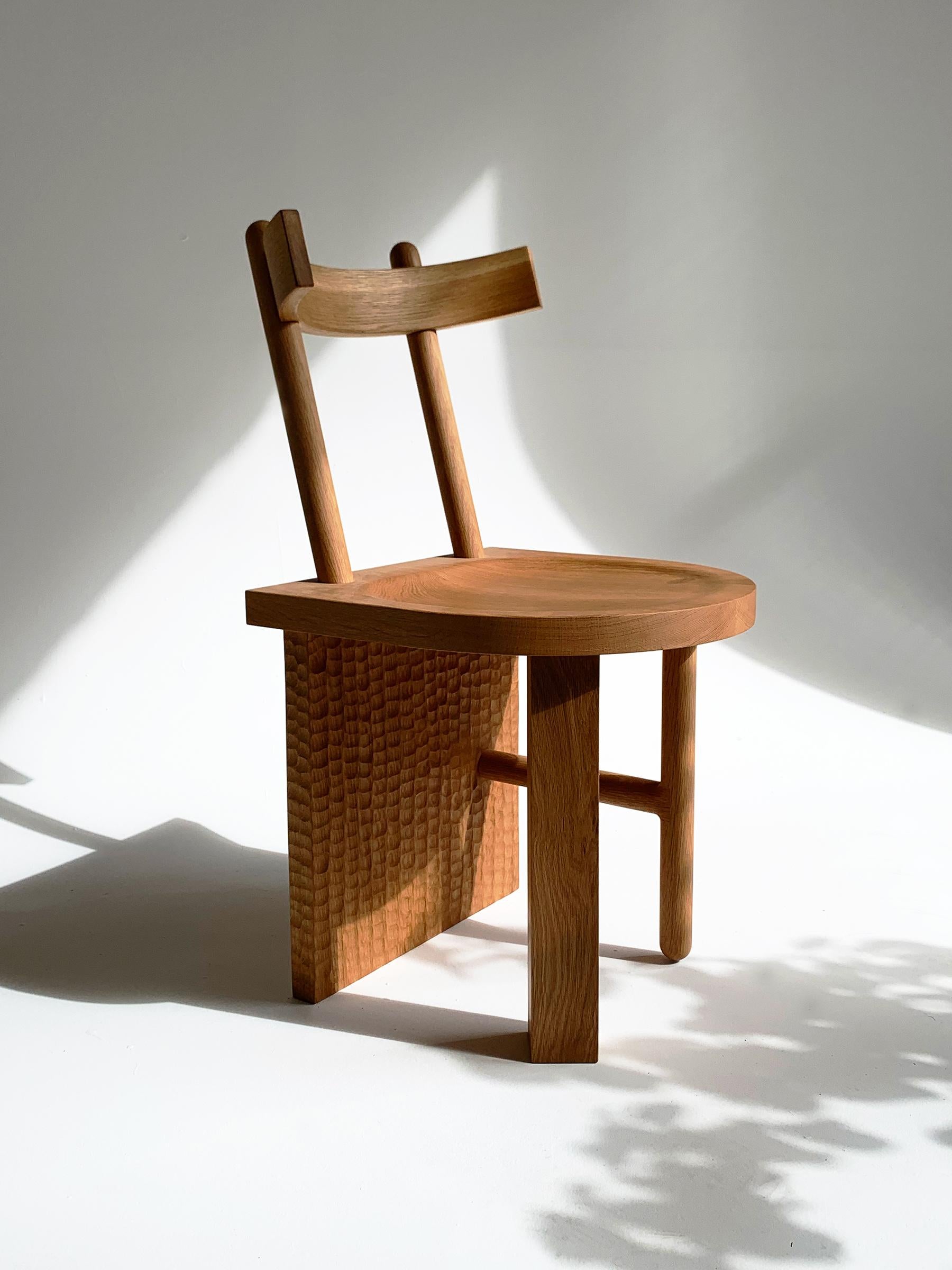 Contemporary Hand-Carved Sculptural White Oak Dining Chair W/ Plant-Based Finish For Sale