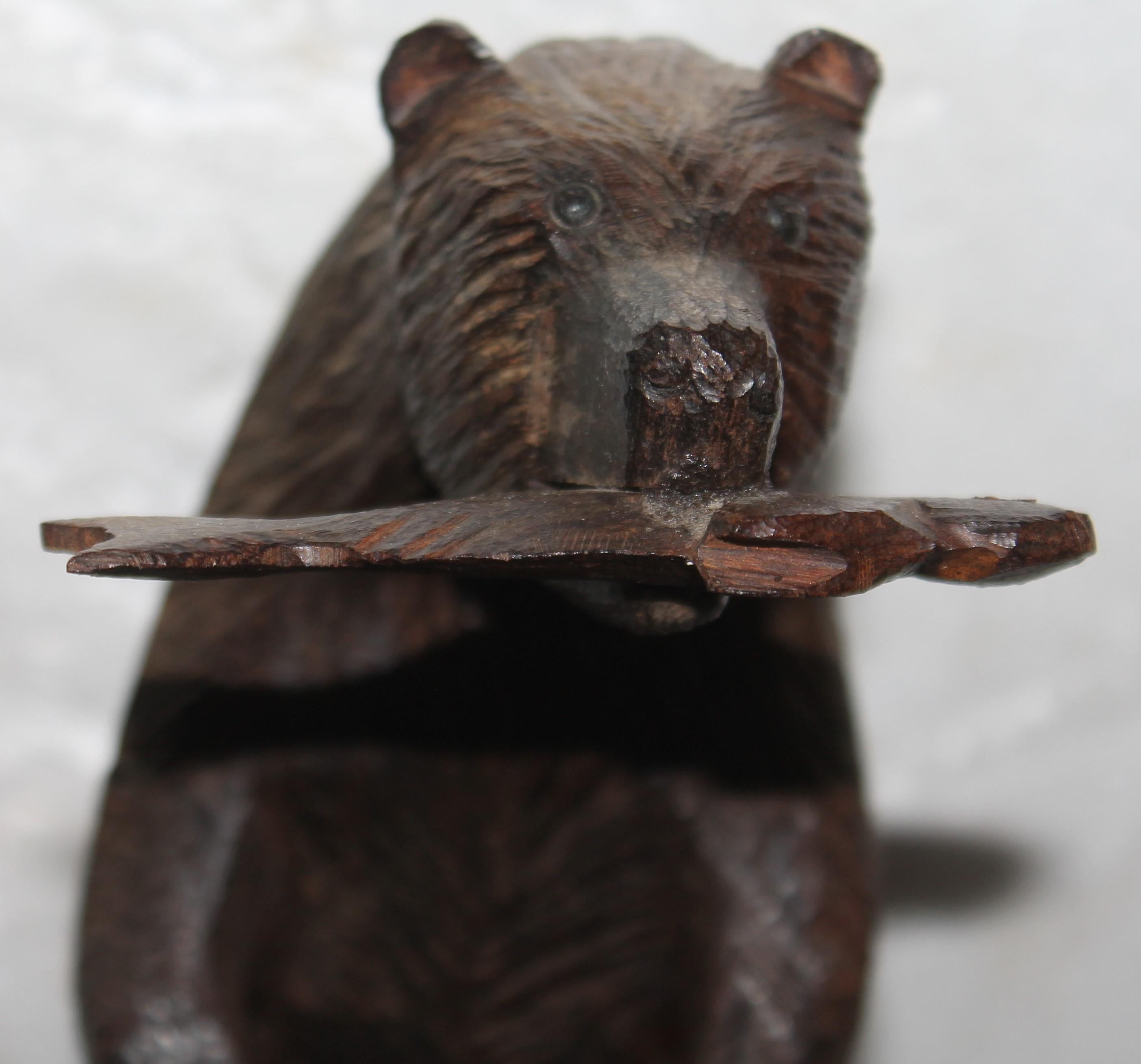 Adirondack Sculpture d'ours sculptée à la main en vente