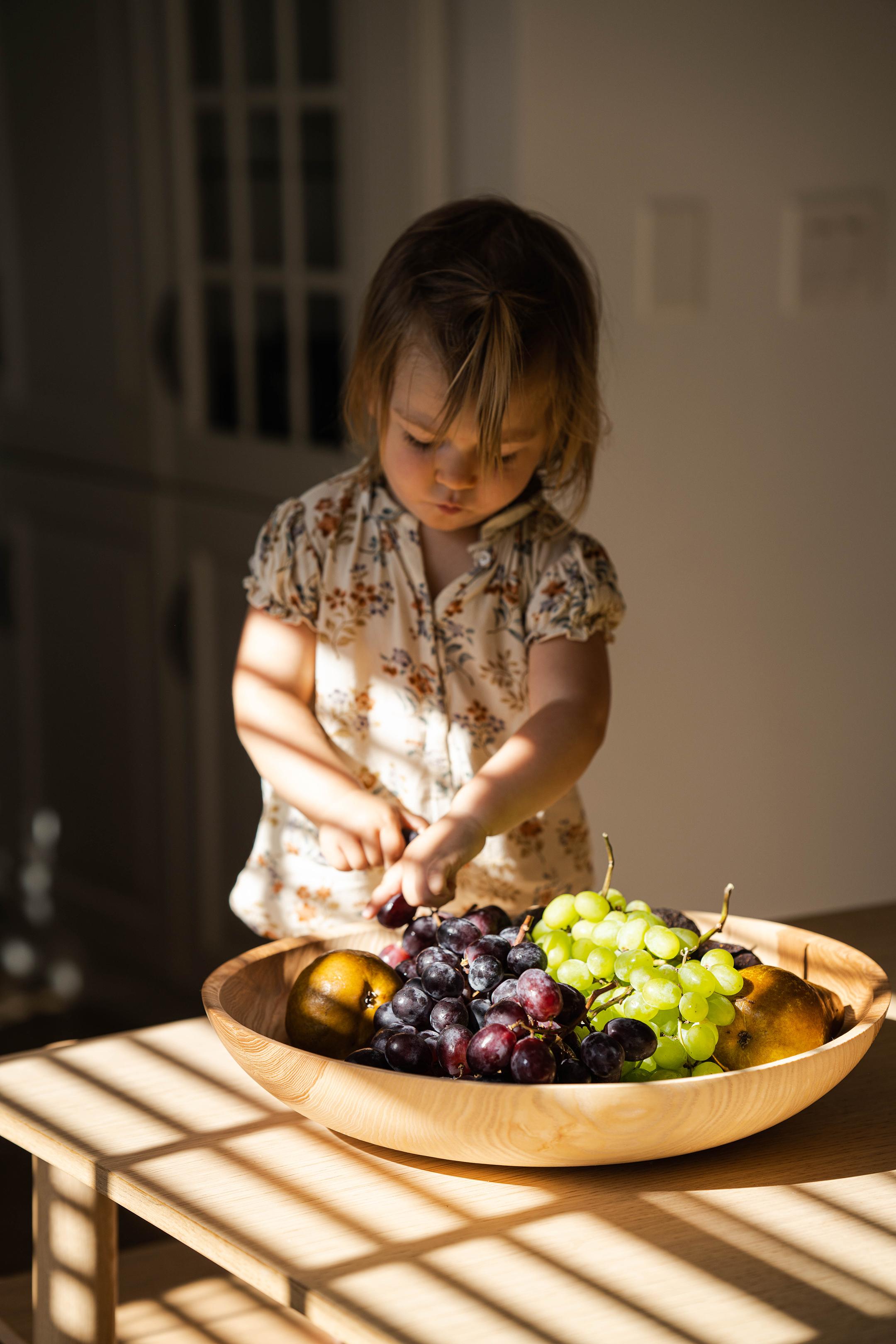 Contemporary Hand-Carved Shallow Ash Wooden Fruit Bowl For Sale