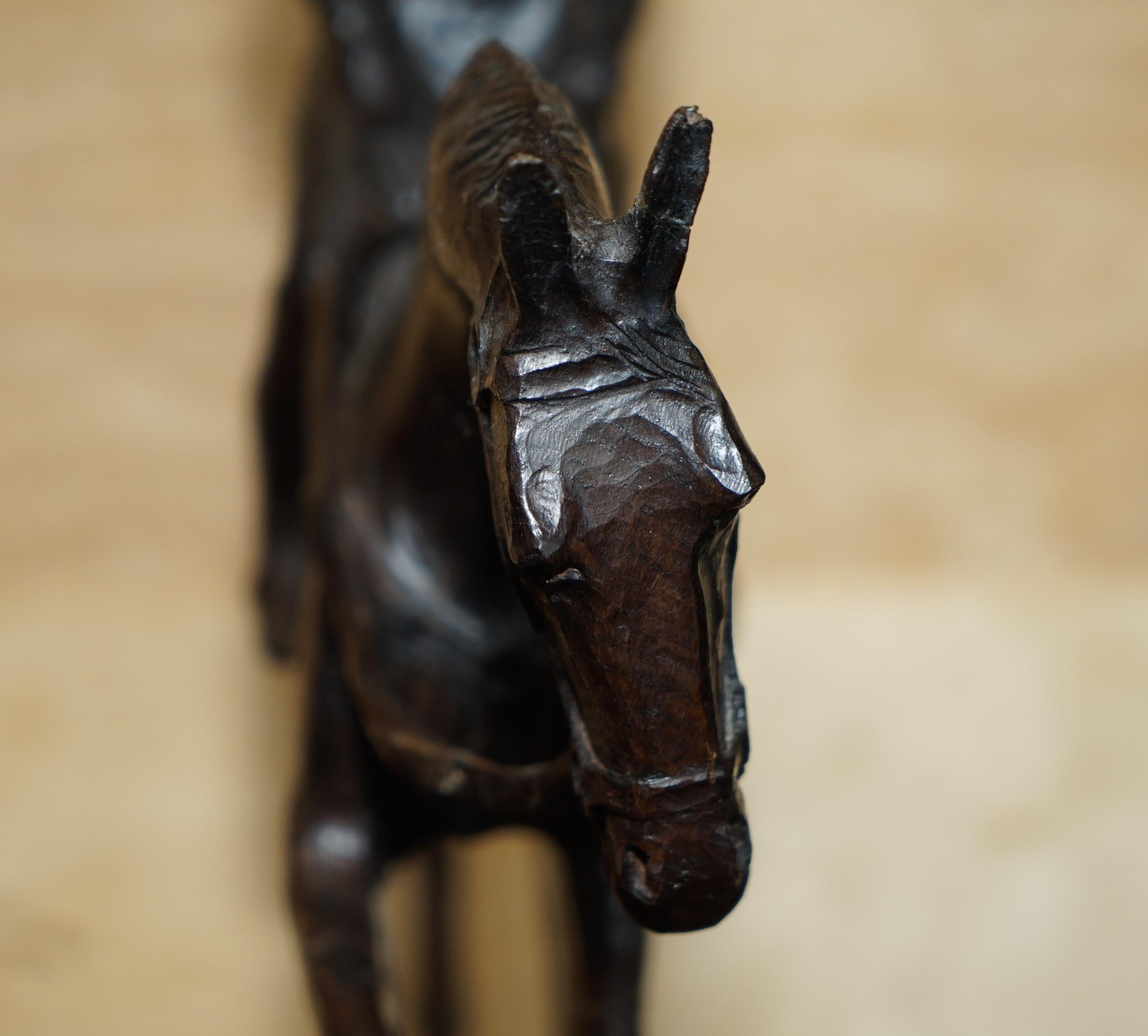 WAKMASKI, GRAND STATUE DE SOLDE SIGNÉ À LA MAIN SIGNÉE À LA MAIN SUR HORSE VERY FiNE, 80 LARGE en vente 2