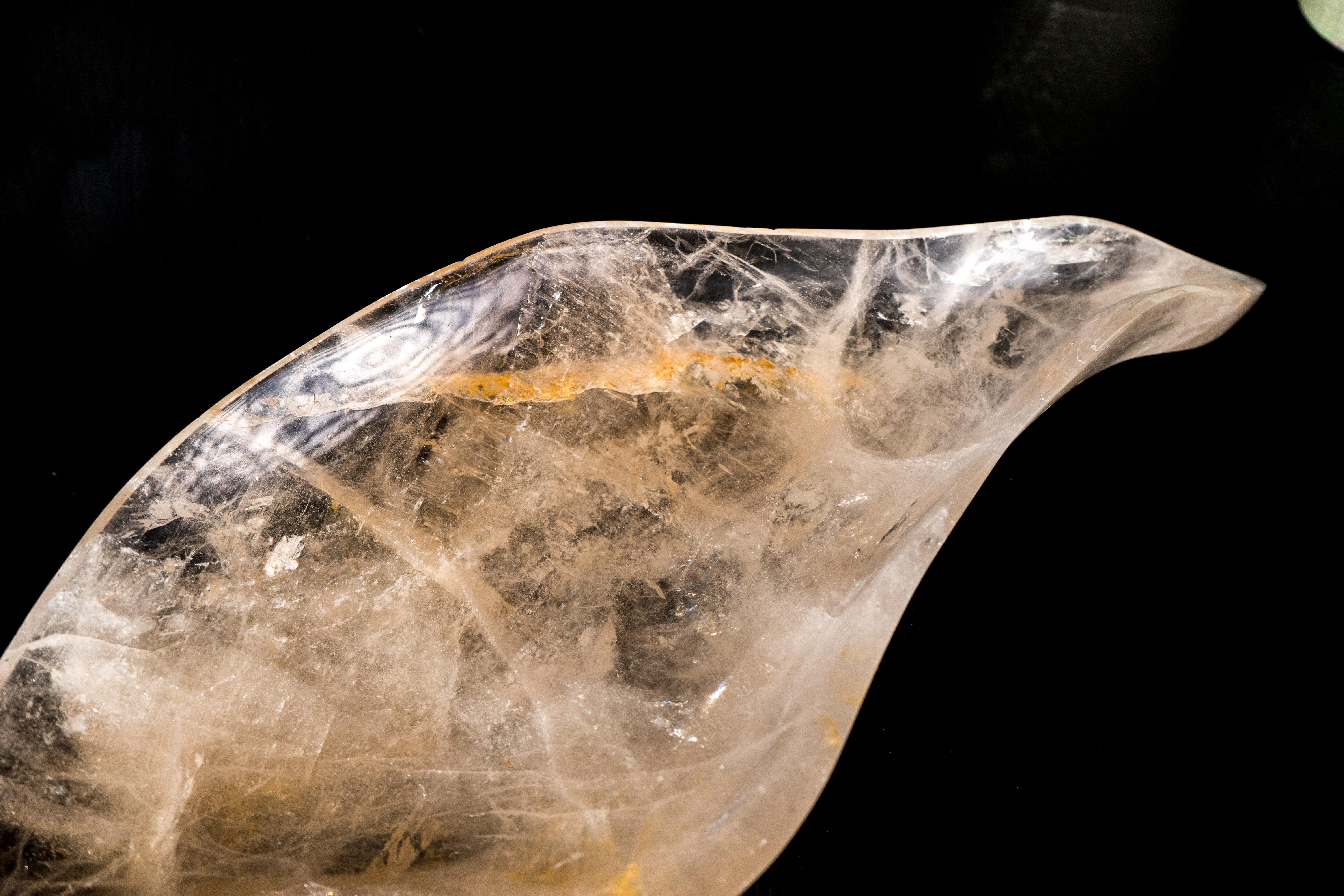 XXI secolo e contemporaneo Ciotola in cristallo di quarzo fumé intagliata a mano in vendita