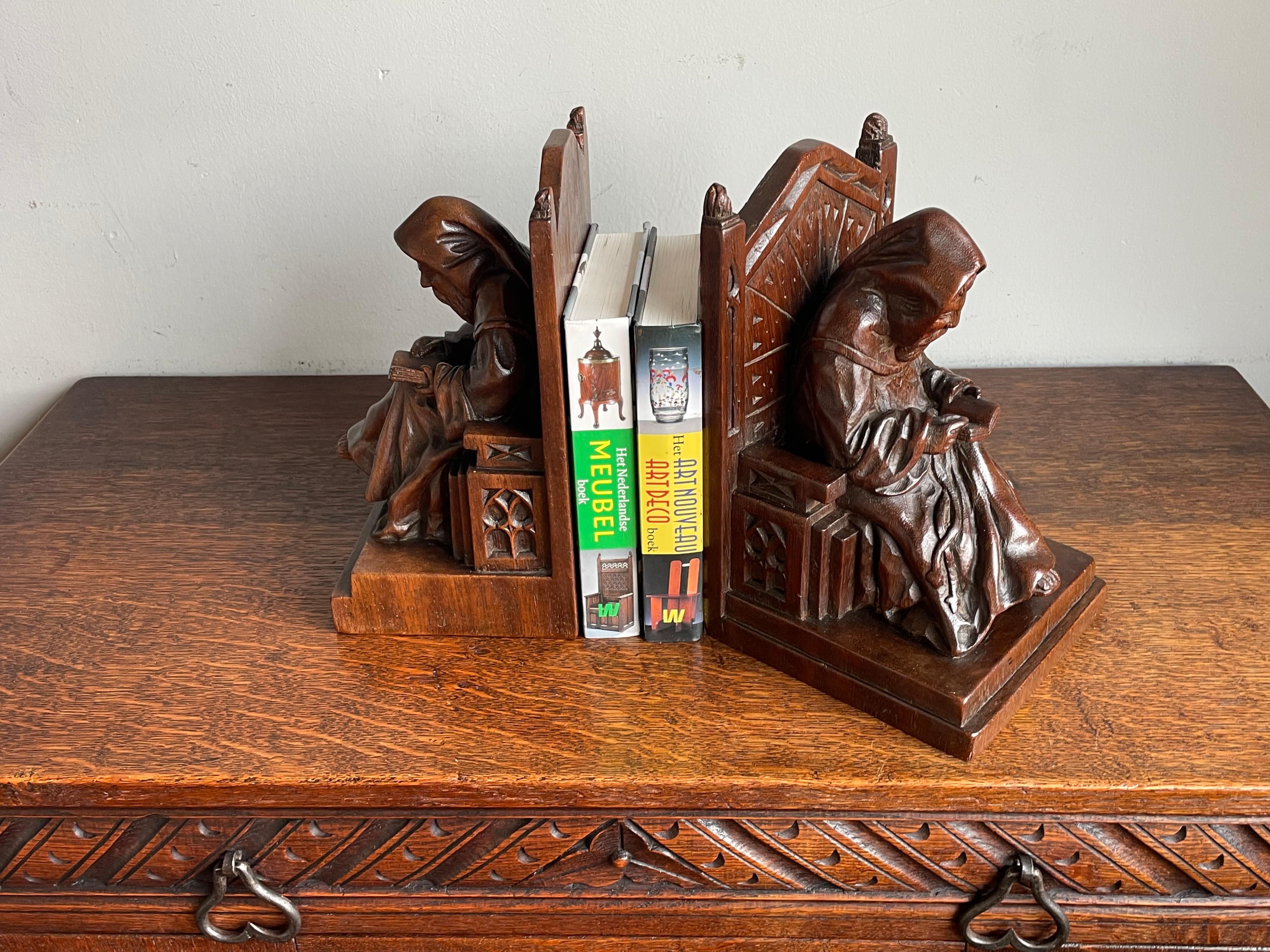 Hand Carved Solid Nutwood Gothic Revival Bible Reading Monk Chair Bookends WW2 7