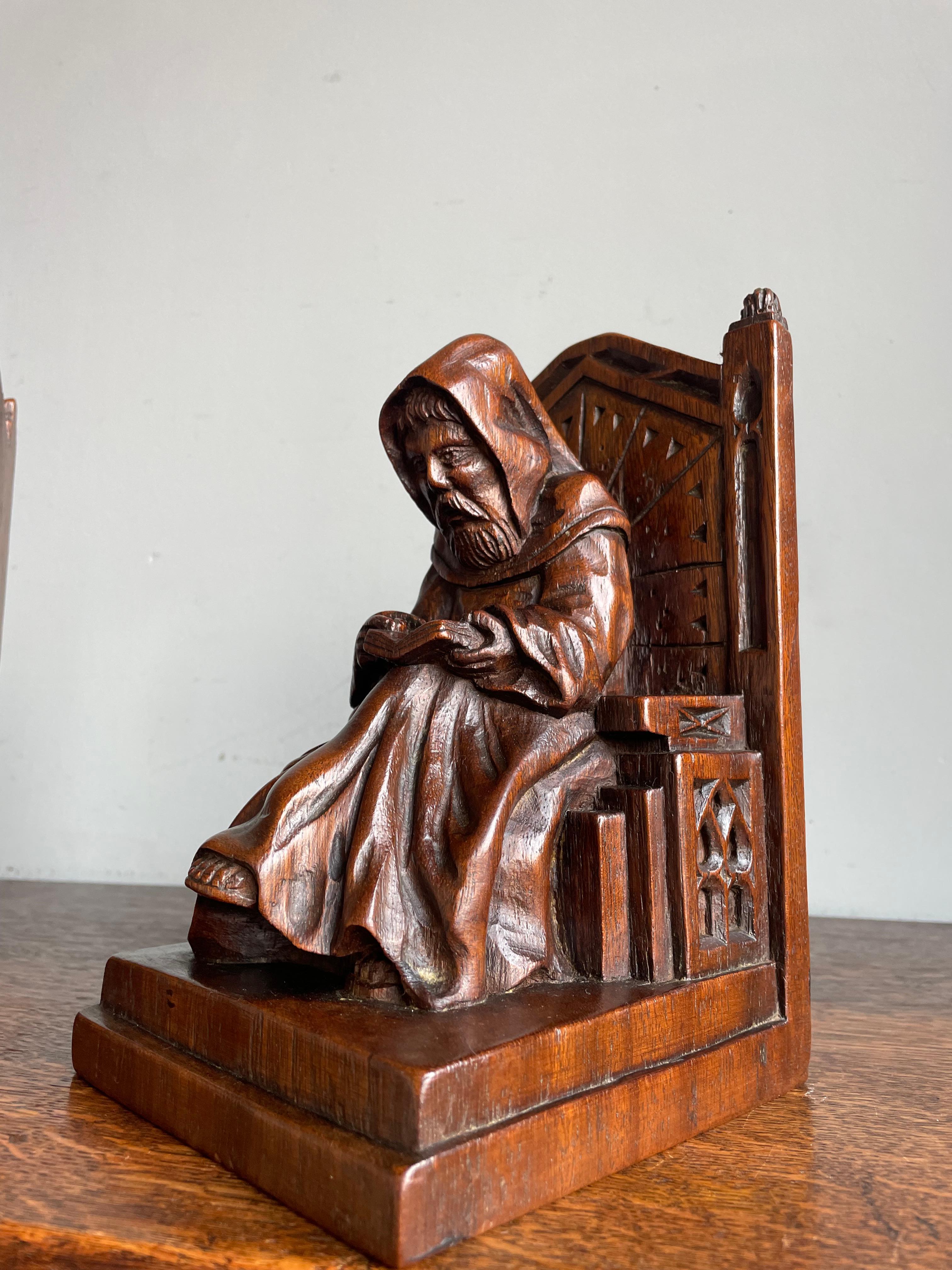 Hand Carved Solid Nutwood Gothic Revival Bible Reading Monk Chair Bookends WW2 13