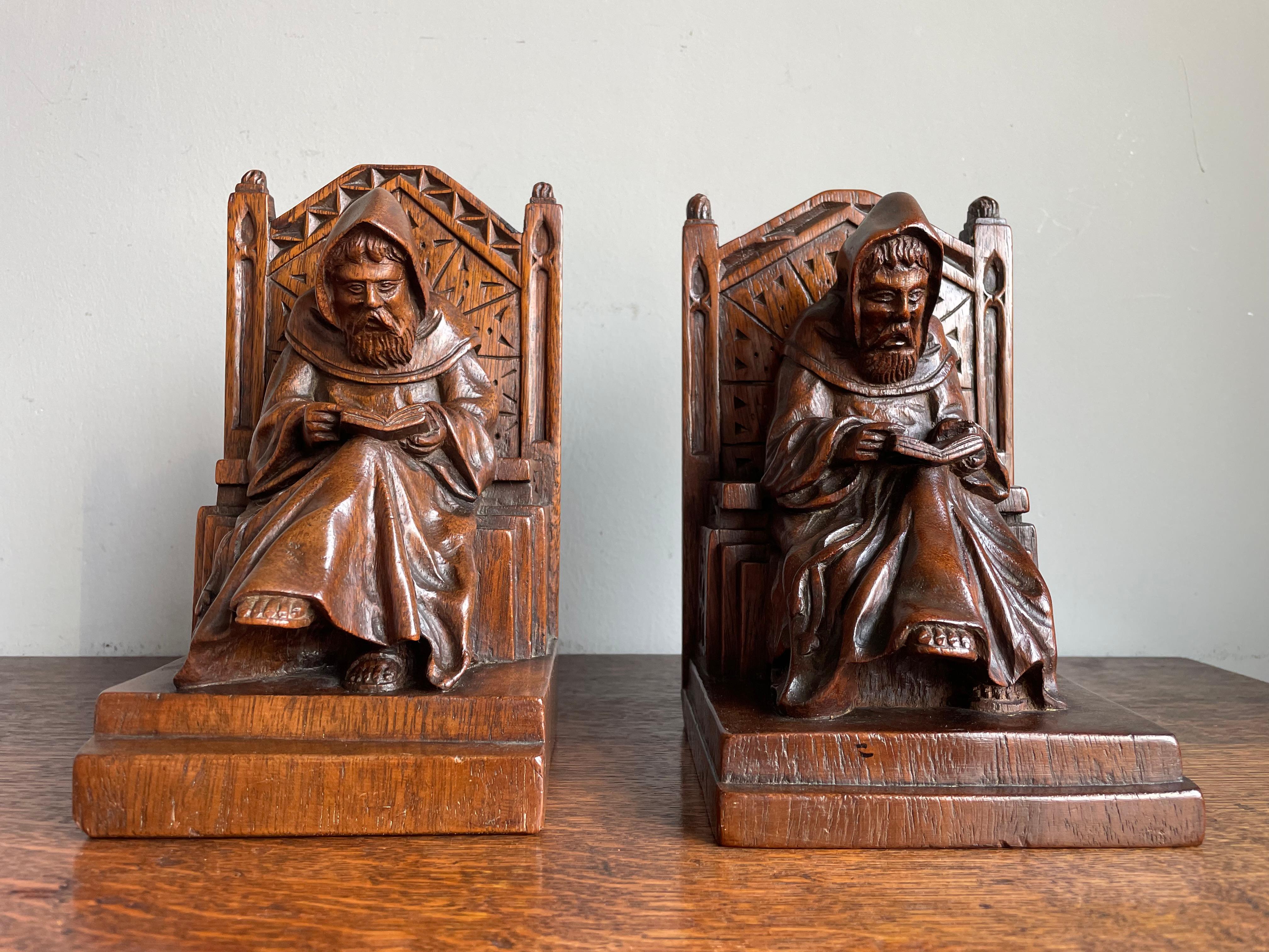 Belgian Hand Carved Solid Nutwood Gothic Revival Bible Reading Monk Chair Bookends WW2