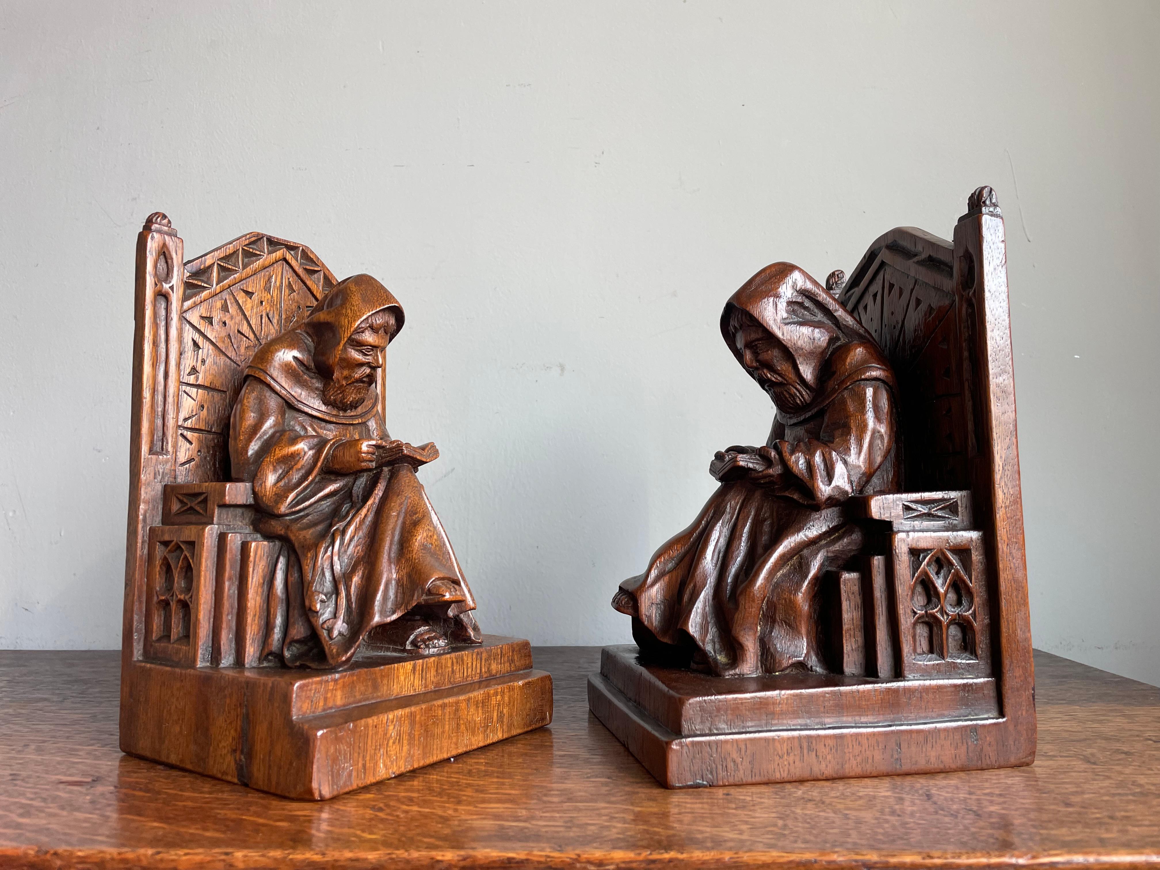 Hand Carved Solid Nutwood Gothic Revival Bible Reading Monk Chair Bookends WW2 1