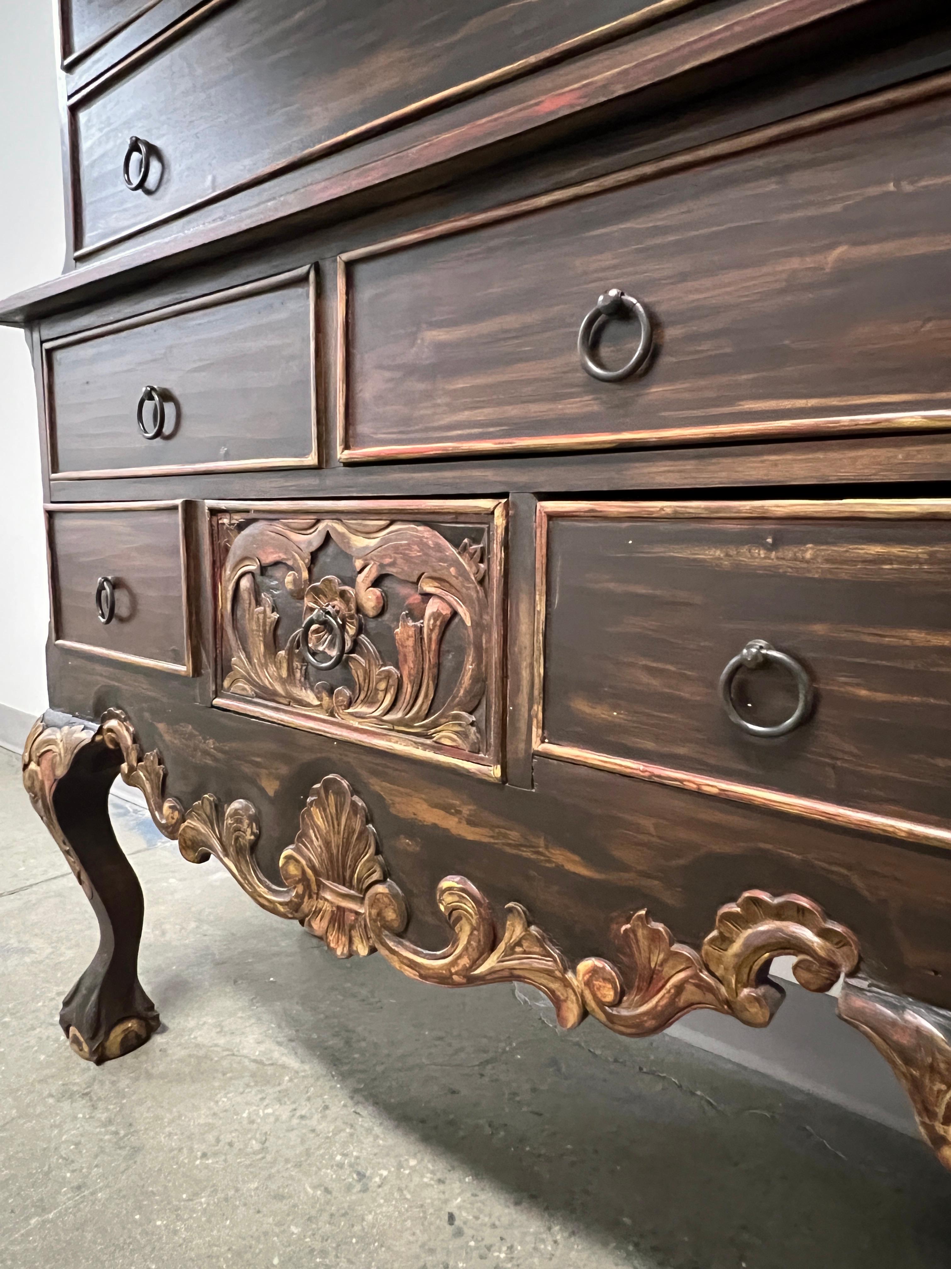 Cassapanca intagliata a mano in stile revival spagnolo, Made in Mexico, CIRCA 1960 in vendita 7