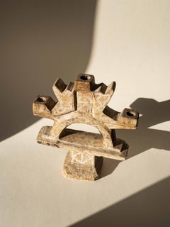 Candelabro in pietra intagliato a mano, design a tre bracci, Marocco anni '70