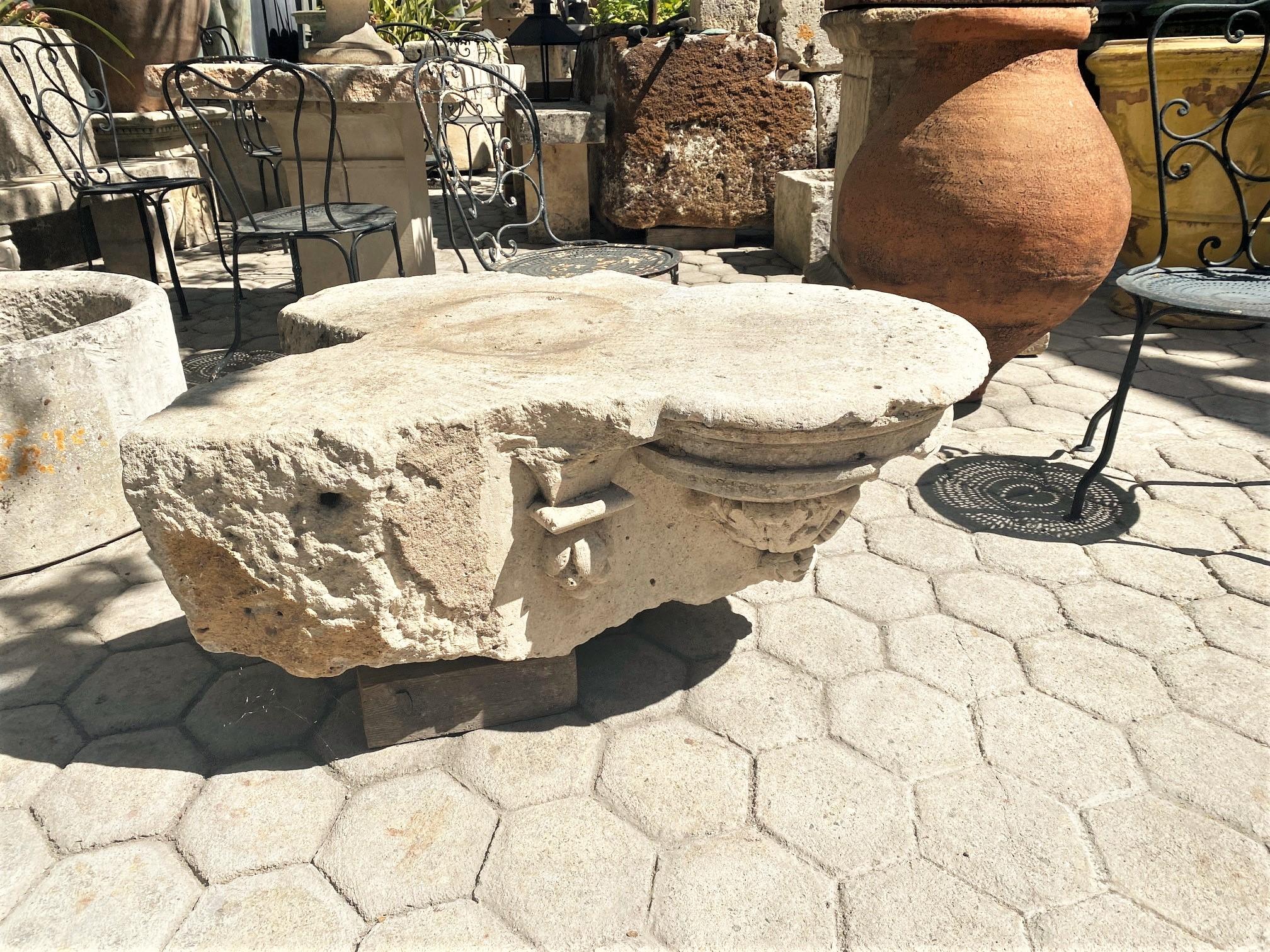 Hand Carved Stone Capital Base Side Coffee Table Garden Pedestal Antique element For Sale 6
