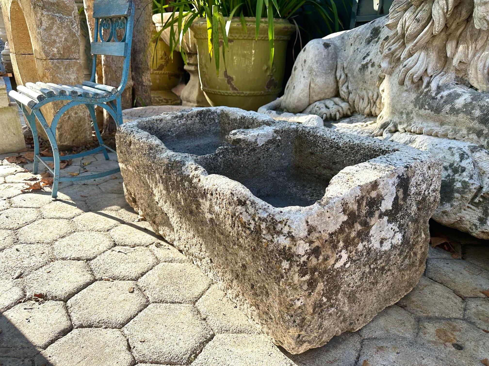 Hand Carved Stone Container Fountain Basin Trough Planter Sink Antiques LA CA en vente 12