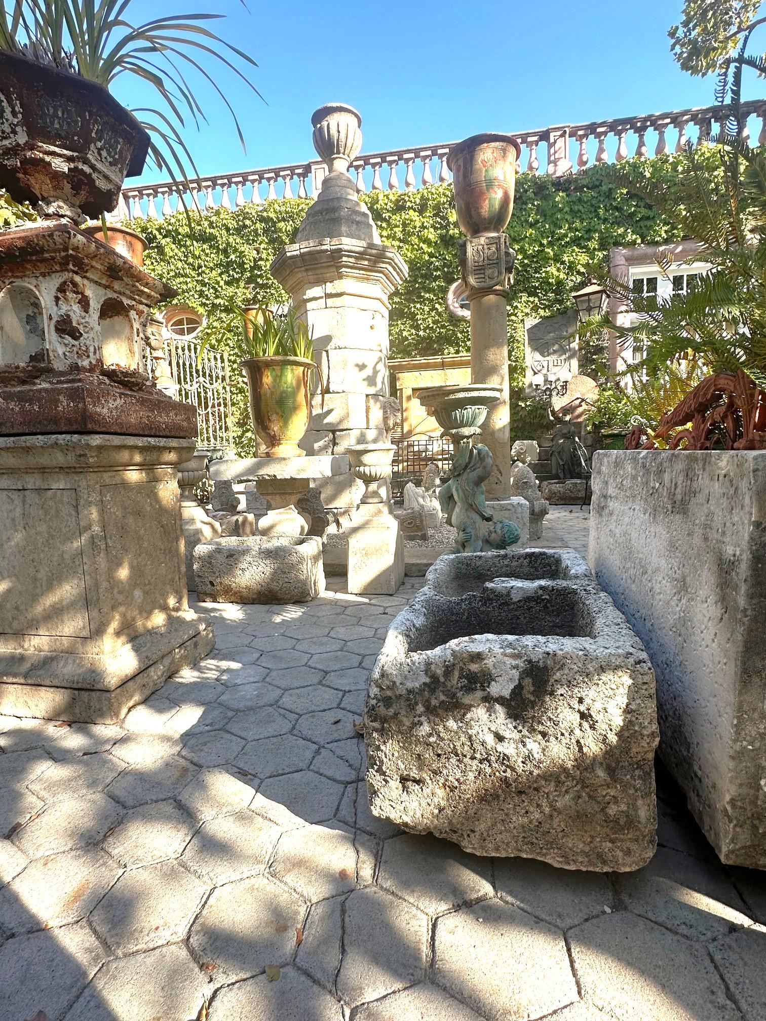 Hand Carved Stone Container Fountain Basin Trough Planter Sink Antiques LA CA en vente 4