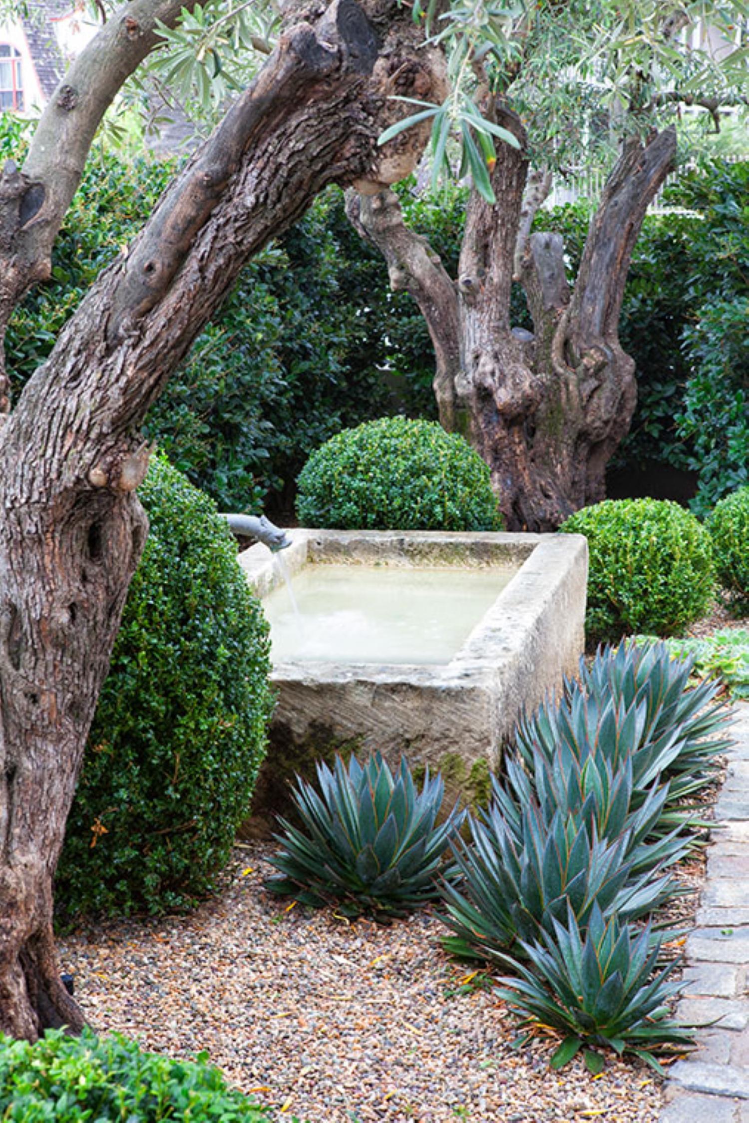 17th Century Hand Carved Stone Container Fountain Basin Tub Planter Firepit Trough Antique LA For Sale