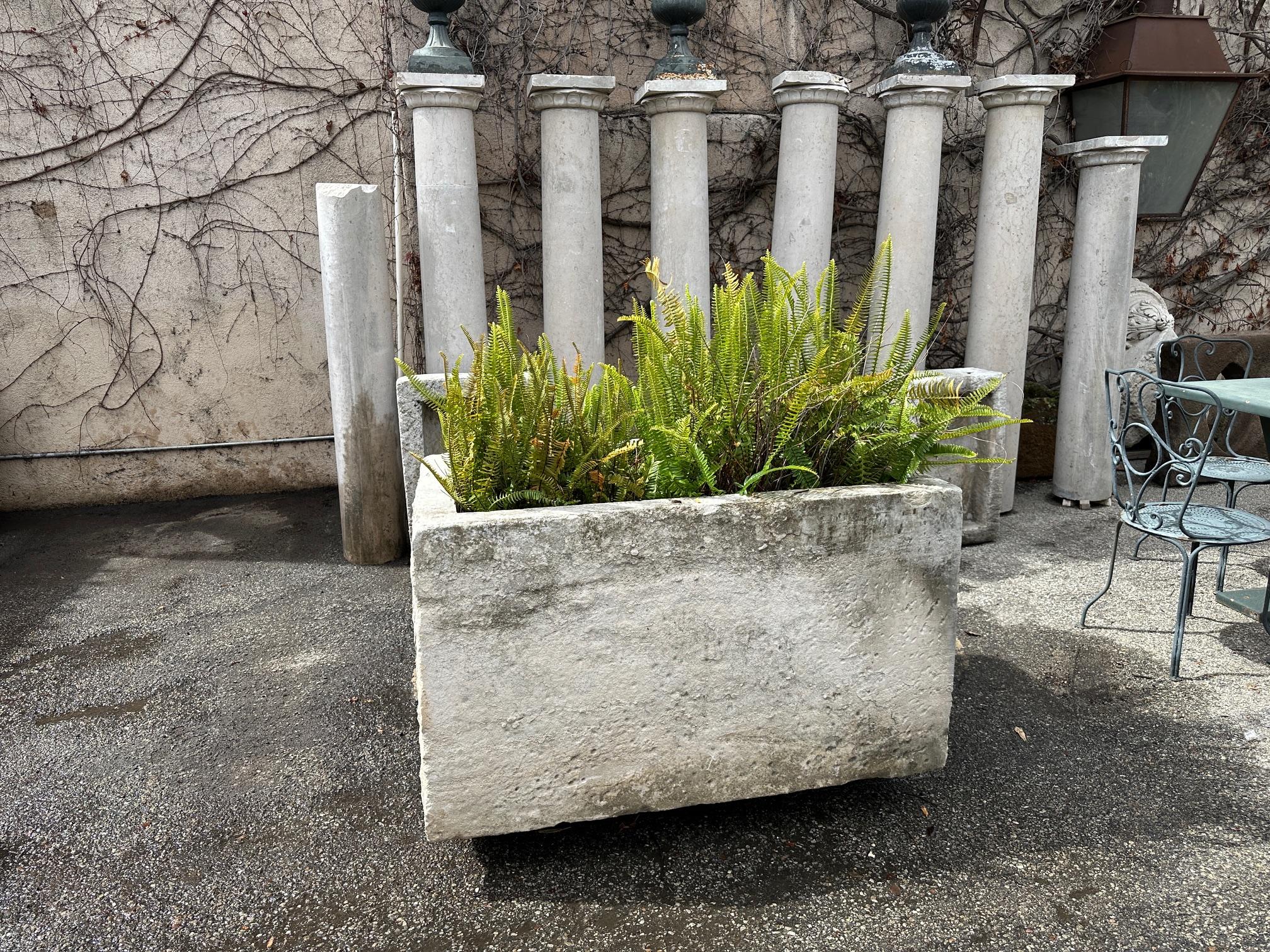 A Stone Container Fountain Basin Tub Planter Firepit Trough Hand Carved Antiques en vente 5