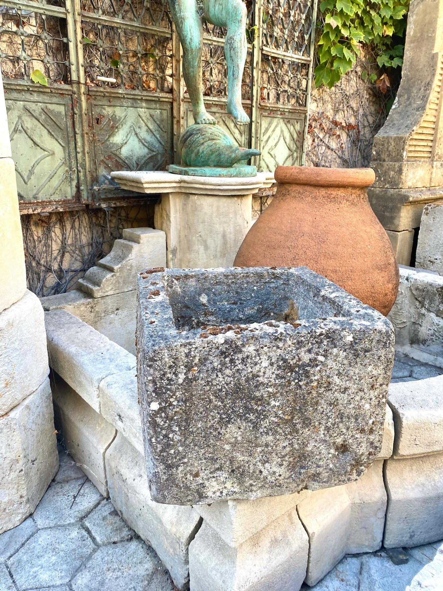 Récipient de jardinière en pierre sculpté à la main, soucoupe à bassin de souche, évier de ferme ancien, LA en vente 1