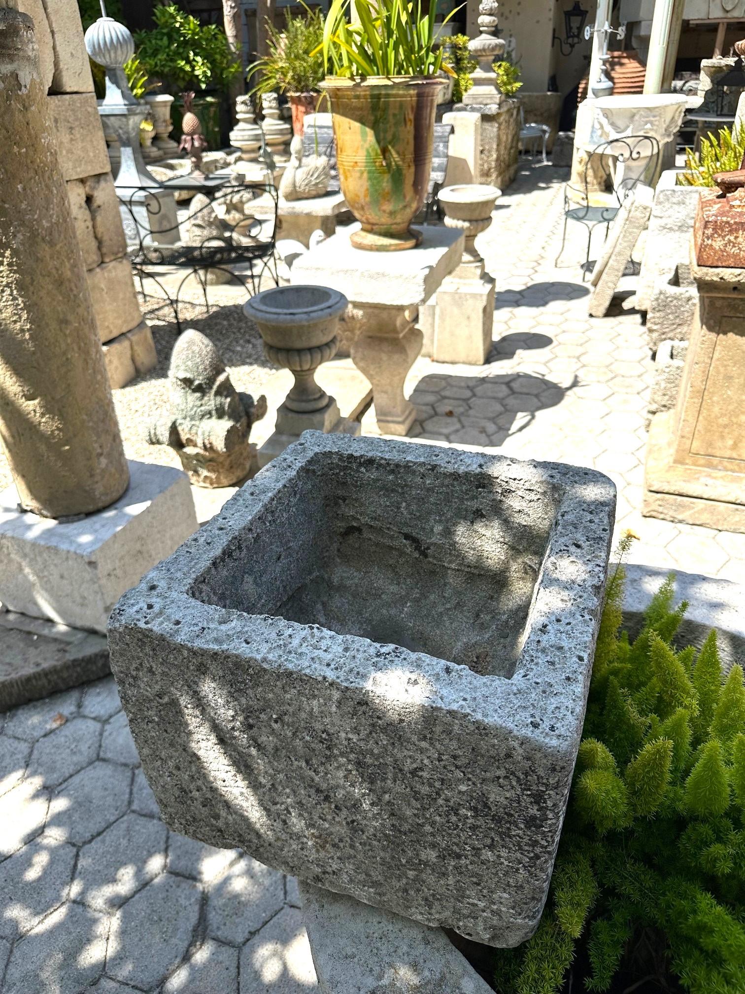 Jardinera de piedra tallada a mano Jardinera Lavabo de granja antiguo LA en venta 11