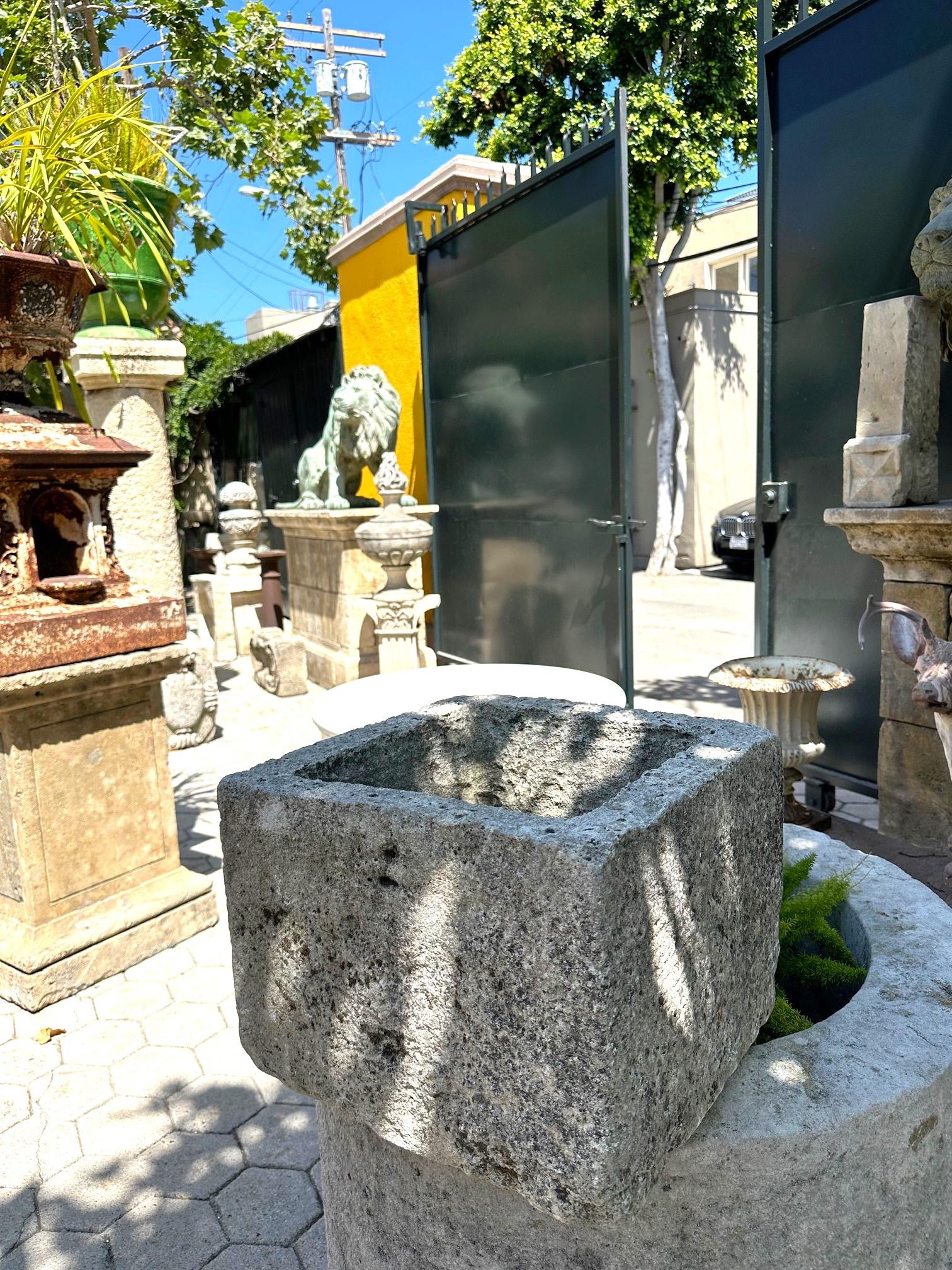Jardinera de piedra tallada a mano Jardinera Lavabo de granja antiguo LA en venta 12