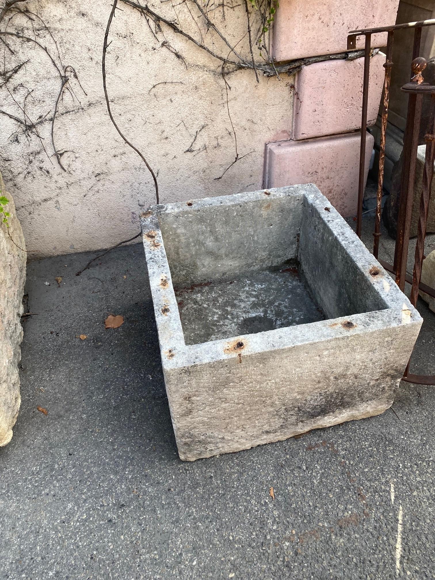 basin container