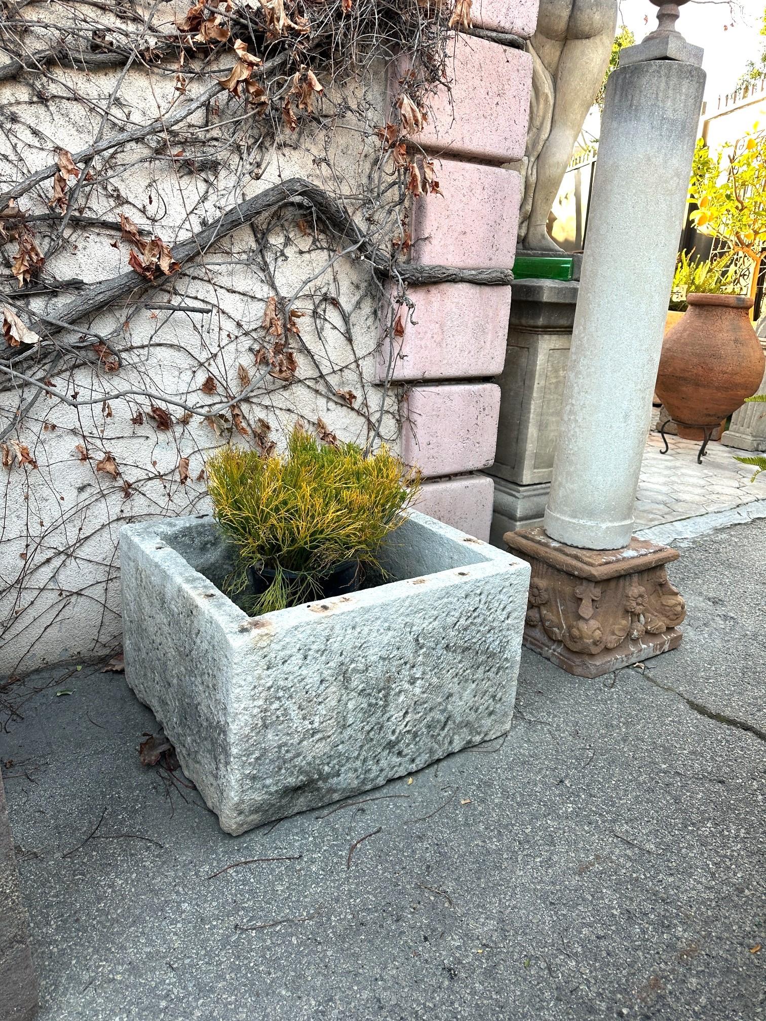 Jardinera de piedra tallada a mano Jardinera Lavabo de granja antiguo LA en venta 10