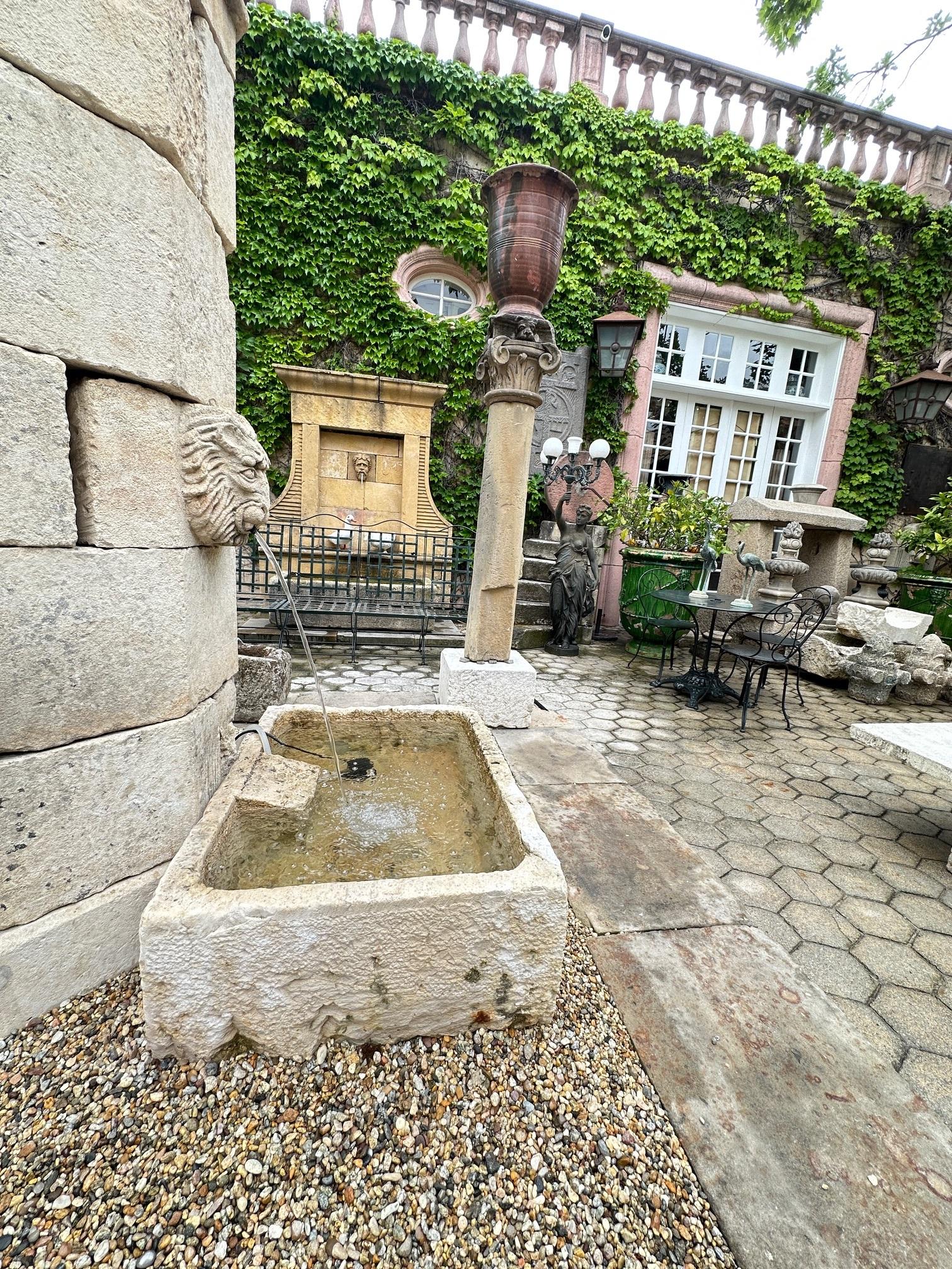 A Stone Container Trough Hand Carved Farm Sink Fountain Basin Antiques LA Fire pit en vente 10