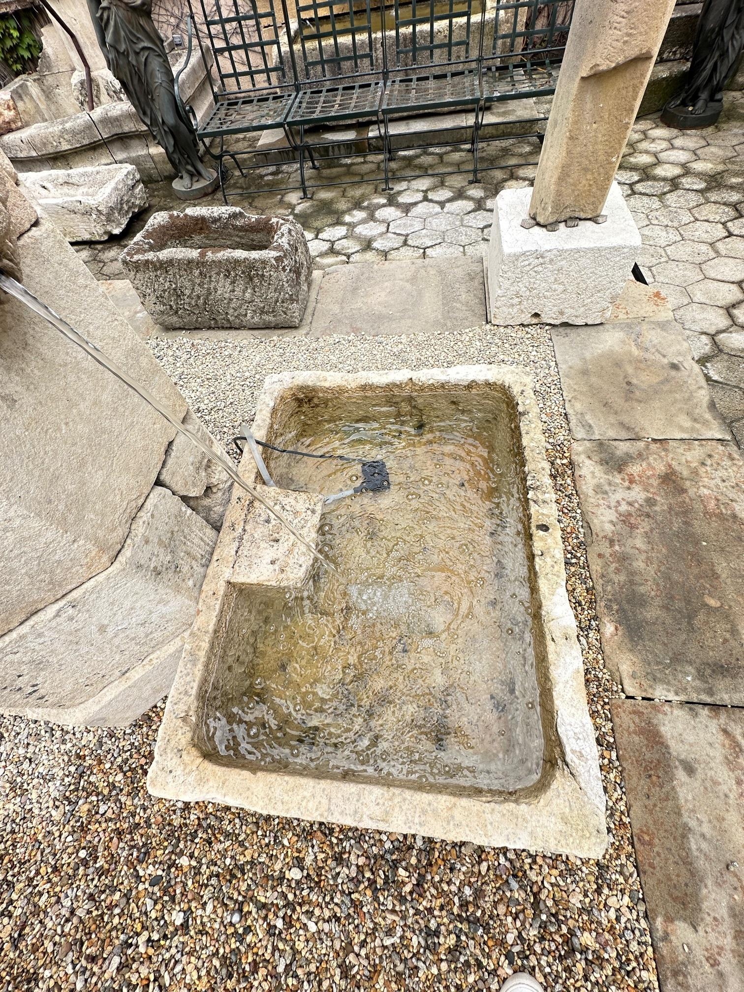 A Stone Container Trough Hand Carved Farm Sink Fountain Basin Antiques LA Fire pit en vente 3