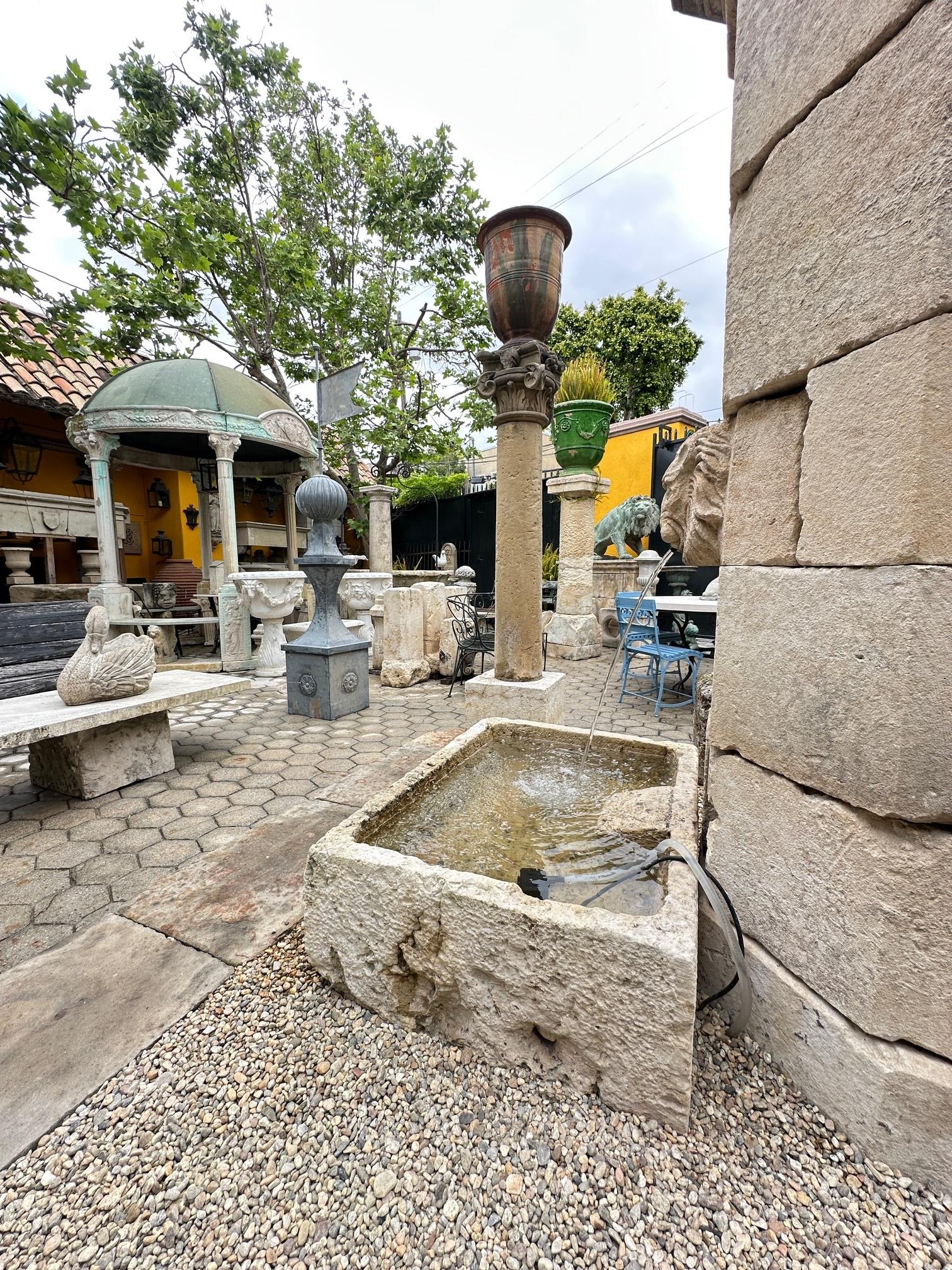 A Stone Container Trough Hand Carved Farm Sink Fountain Basin Antiques LA Fire pit en vente 13