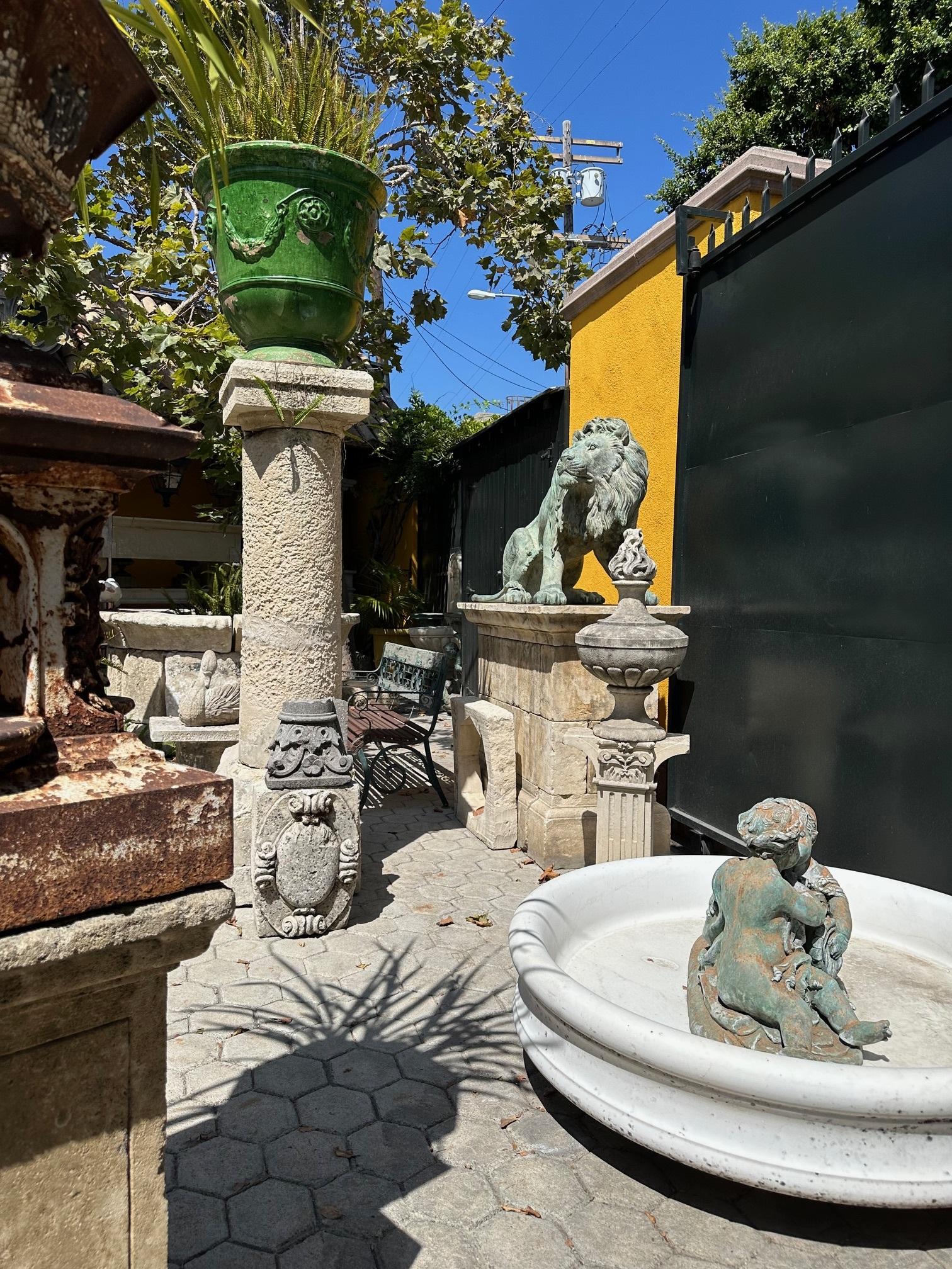 Remate de Piedra Tallado a Mano Elemento Arquitectónico Decorativo Antigüedades, LA, CA en venta 12