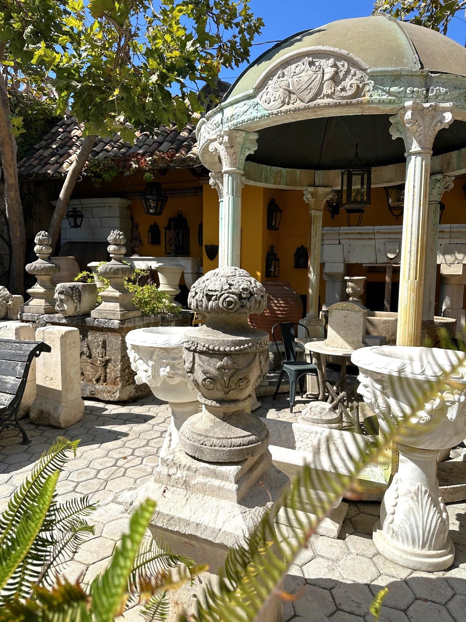 Remate de Piedra Tallado a Mano Elemento Arquitectónico Decorativo Urna Antigüedades paisaje en venta 5