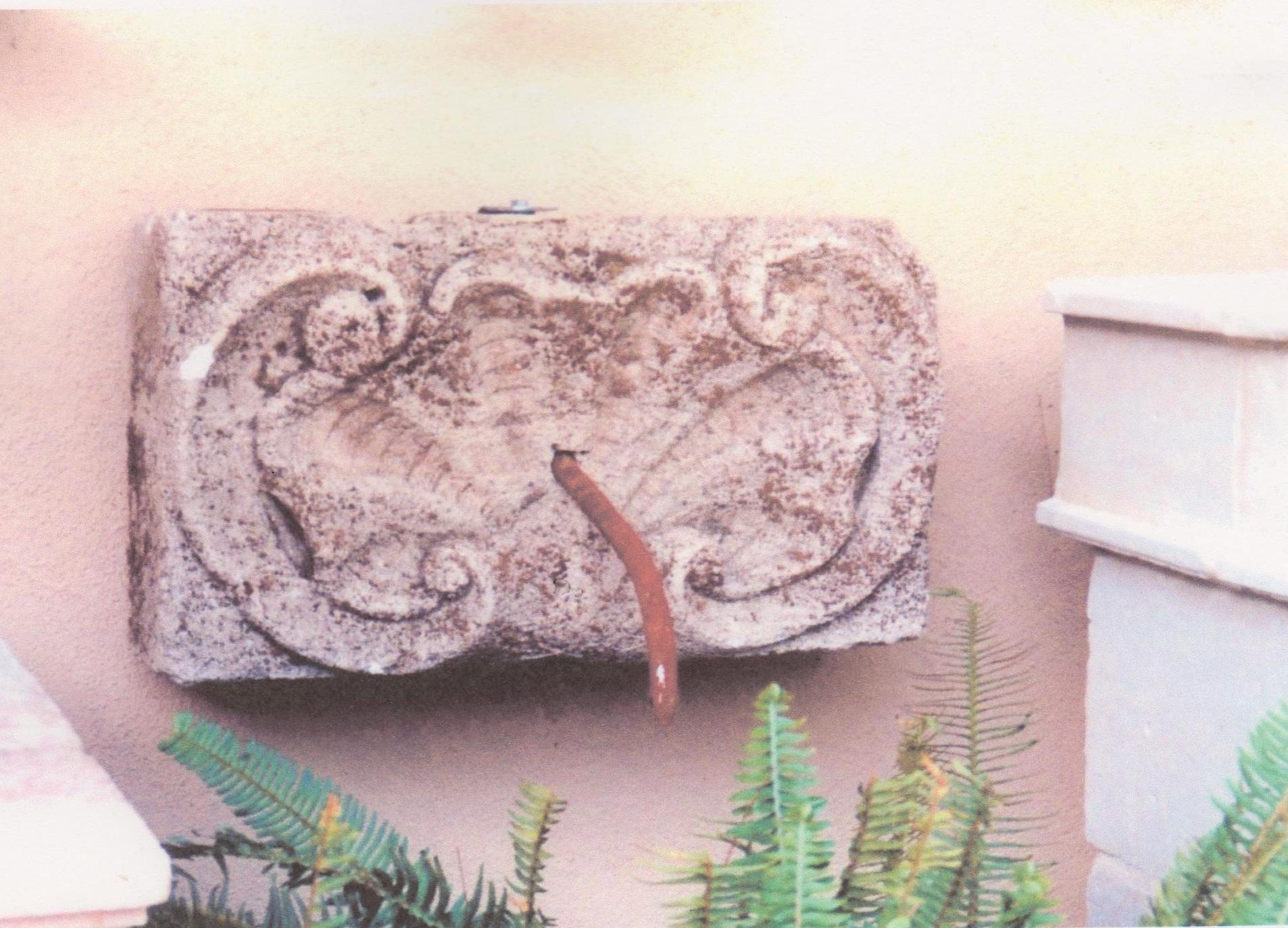 Hand Carved Stone Fountain Head Spout backsplash Rustic wall Mount Seashell CA 10