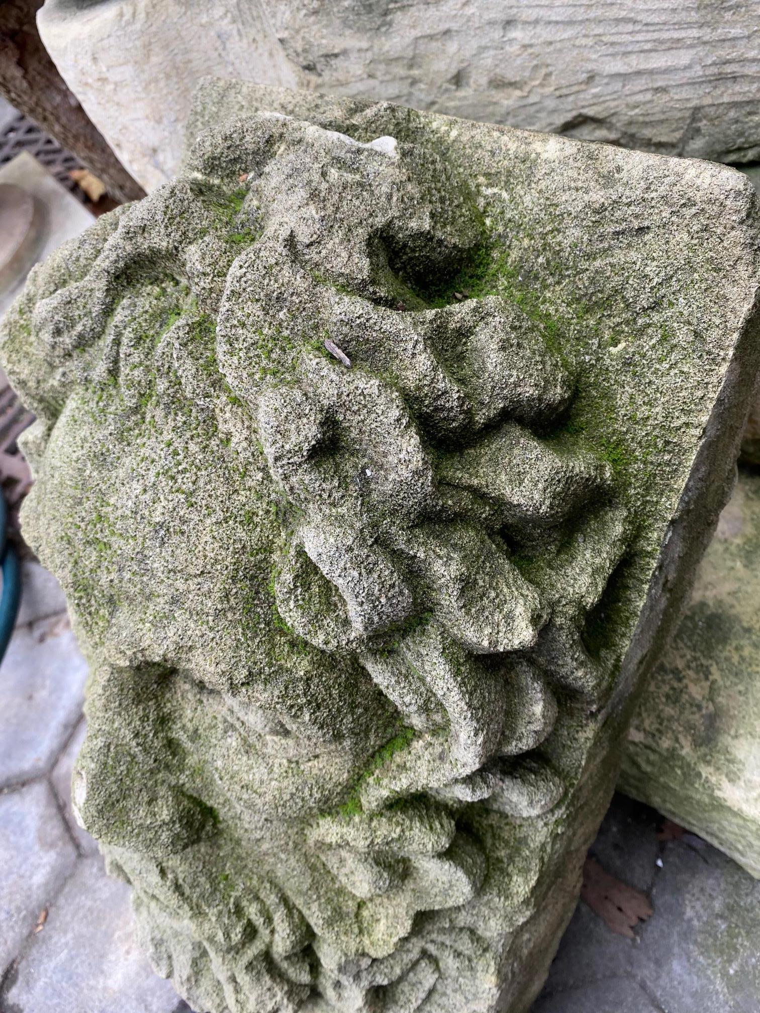 Hand Carved Stone Fountain Head Wall Mount Sculpture Spout Water Feature Antique (Handgeschnitzt)