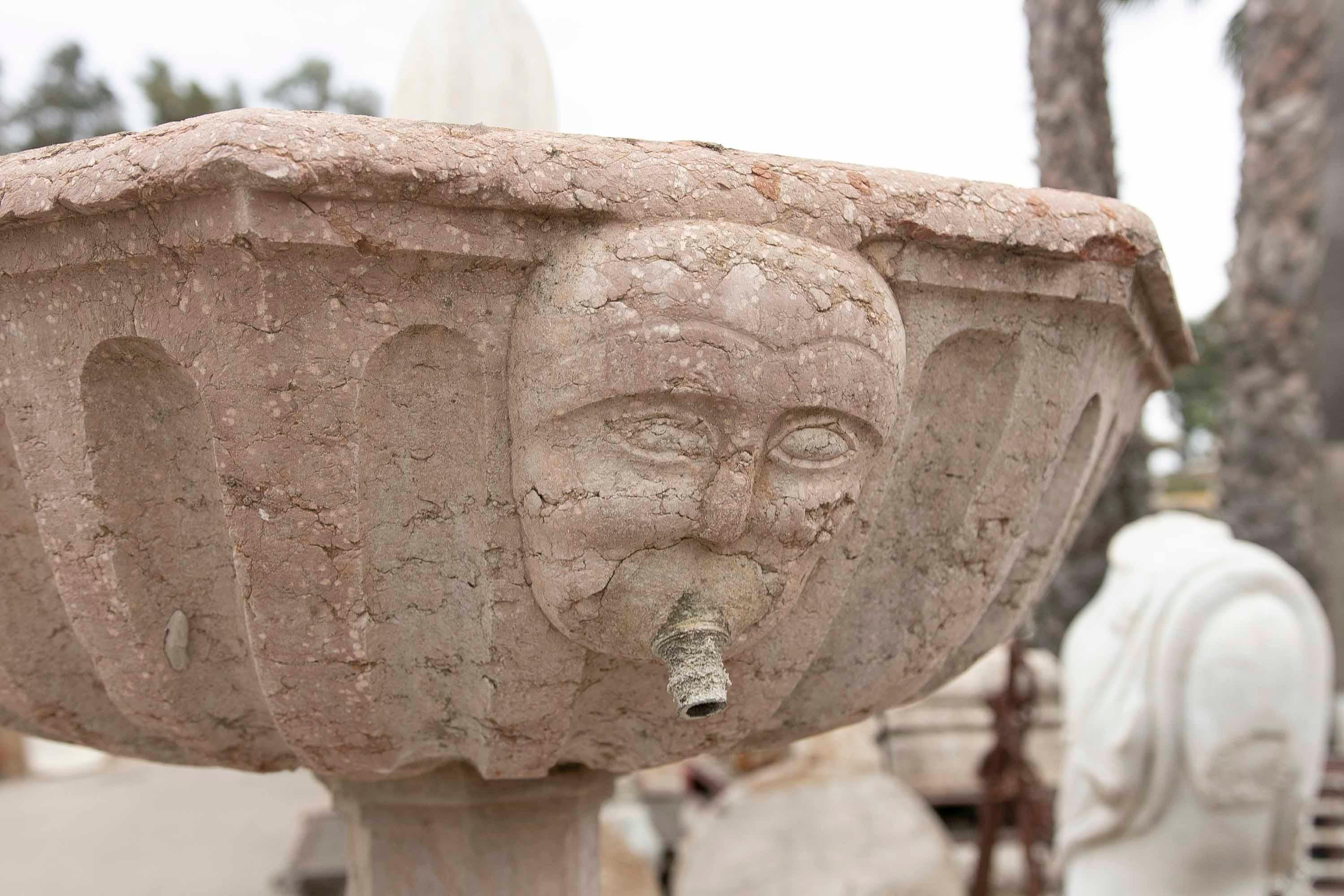 Hand-Carved Stone Fountain with a Plate Decorated with Faces For Sale 7