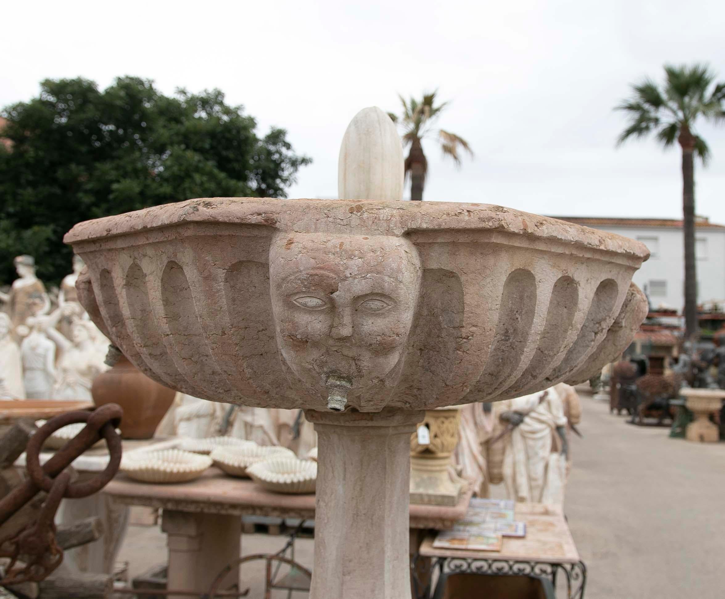 Hand-Carved Stone Fountain with a Plate Decorated with Faces For Sale 2