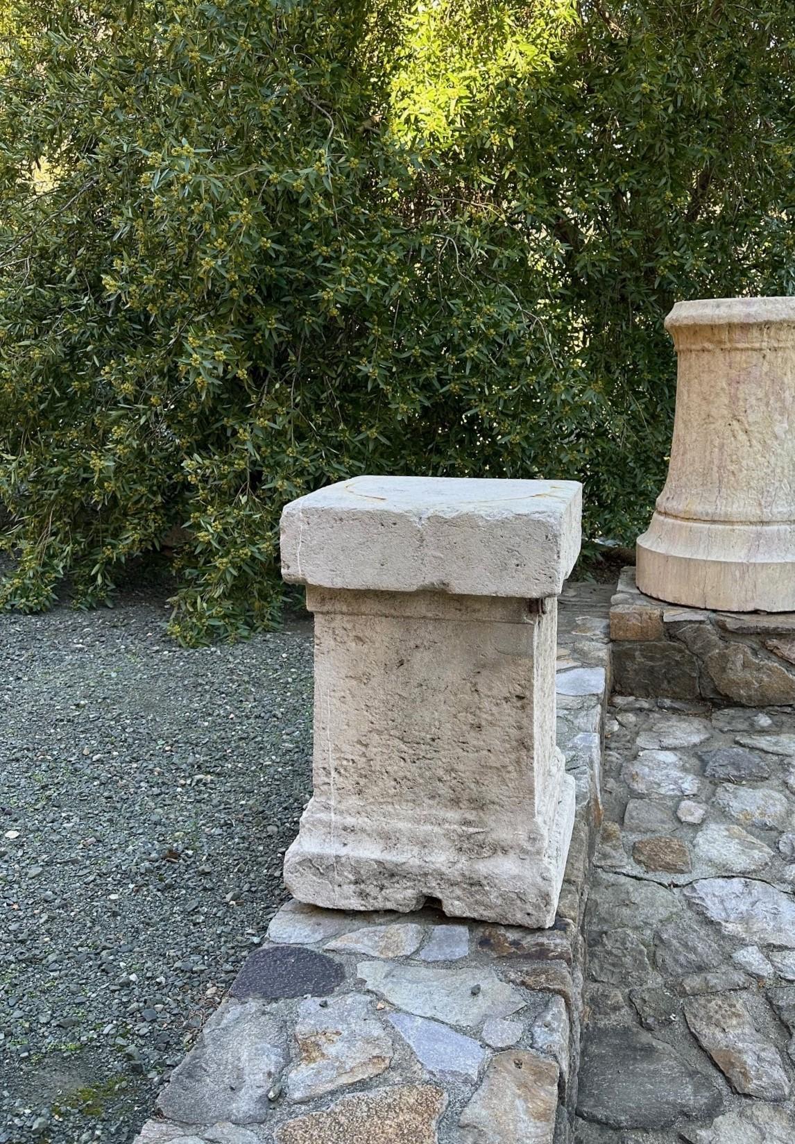Hand Carved Stone Pedestal Column Post Fountain Base Center block center piece . Nicely hand carved one single block Early 18th Century stone  base pedestal . Could be used as a Focal point in a garden as an architectural decorative element , top it