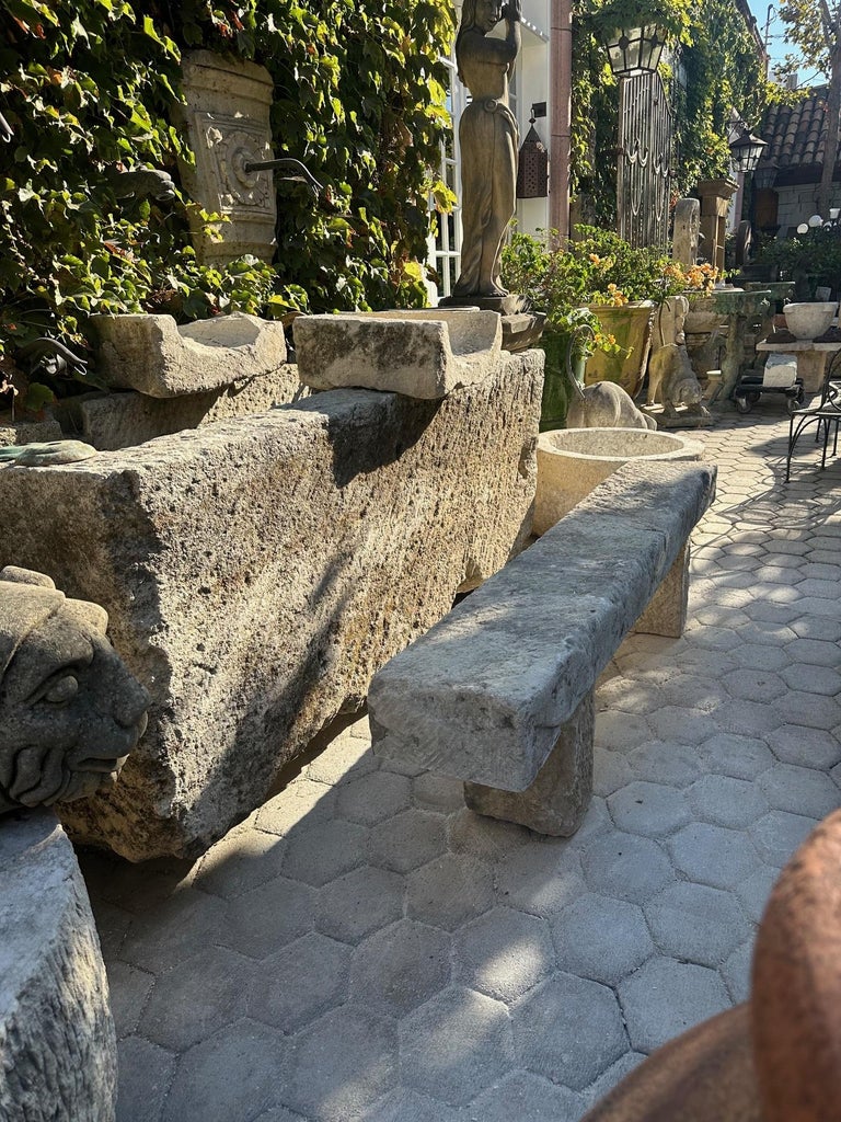 Silla de piedra imagen de archivo. Imagen de caminatas - 13138001, image size:768x1024