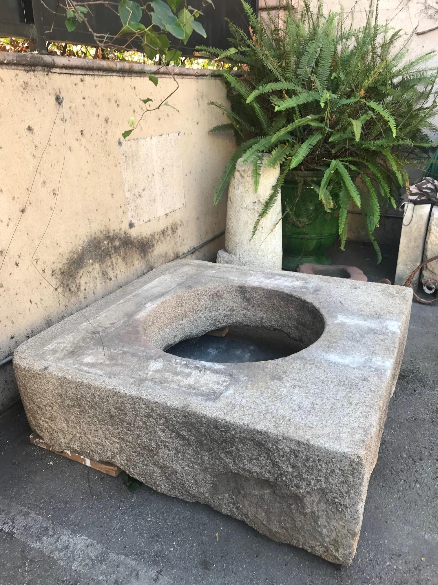 Hand Carved Stone Wellhead Center or Wall Mount Fountain Basin Antique Fire Pit  For Sale 5