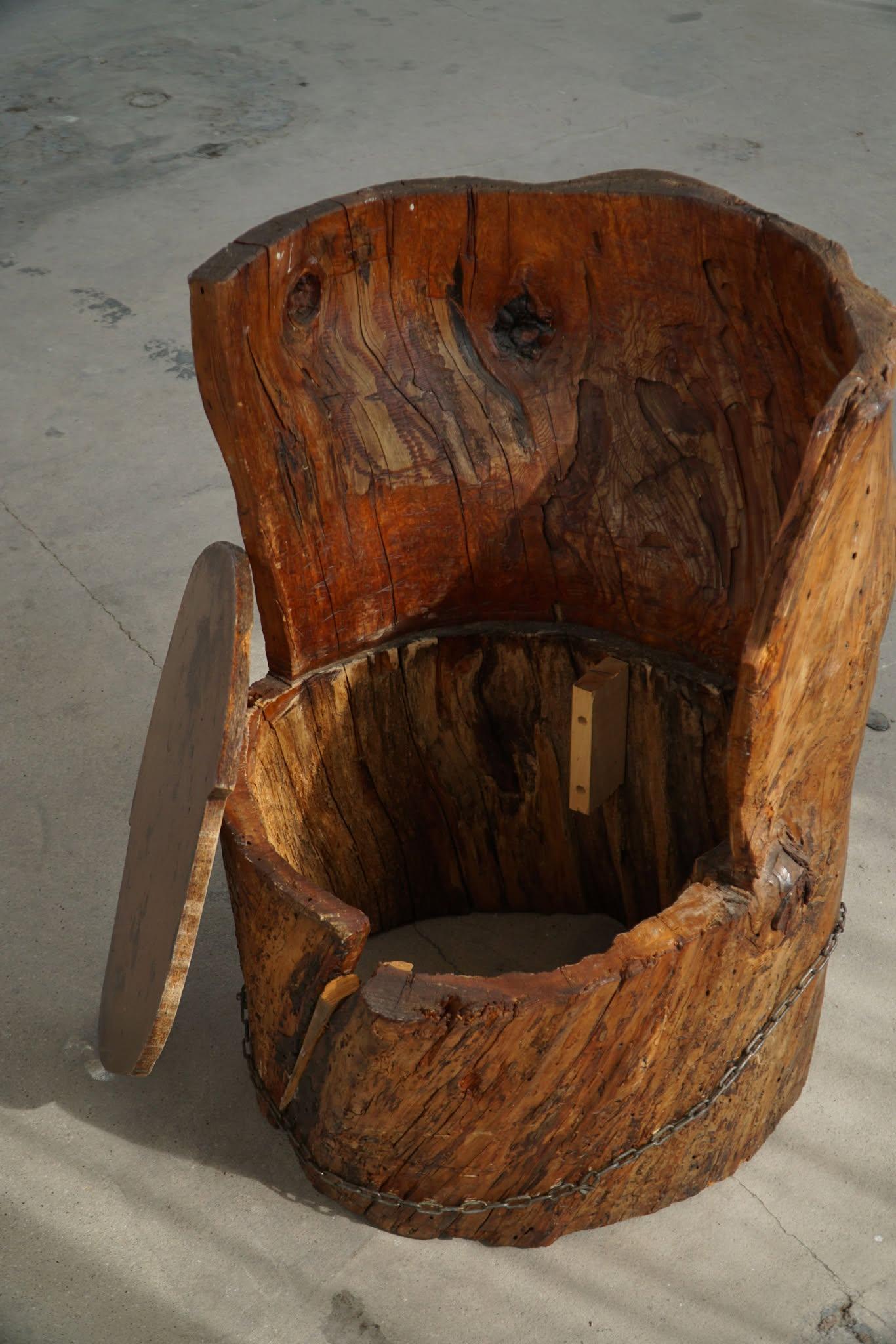 Hand Carved Stump Chair in Pine with Storage, Swedish Modern, Wabi Sabi, 1900s For Sale 9