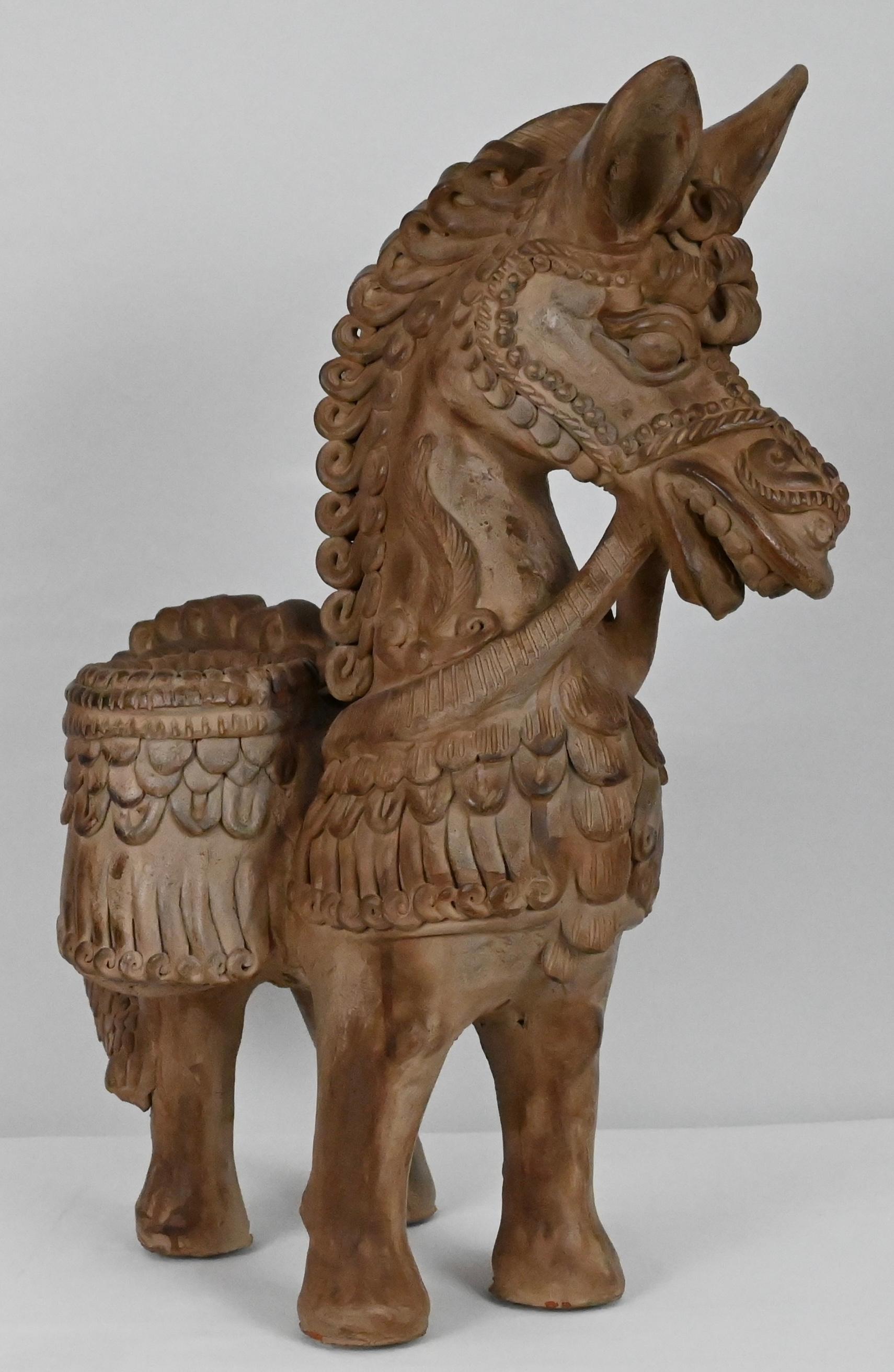 Handgeschnitzte Terrakotta-Pferdskulptur von Ugo Zaccagnini im Angebot 3