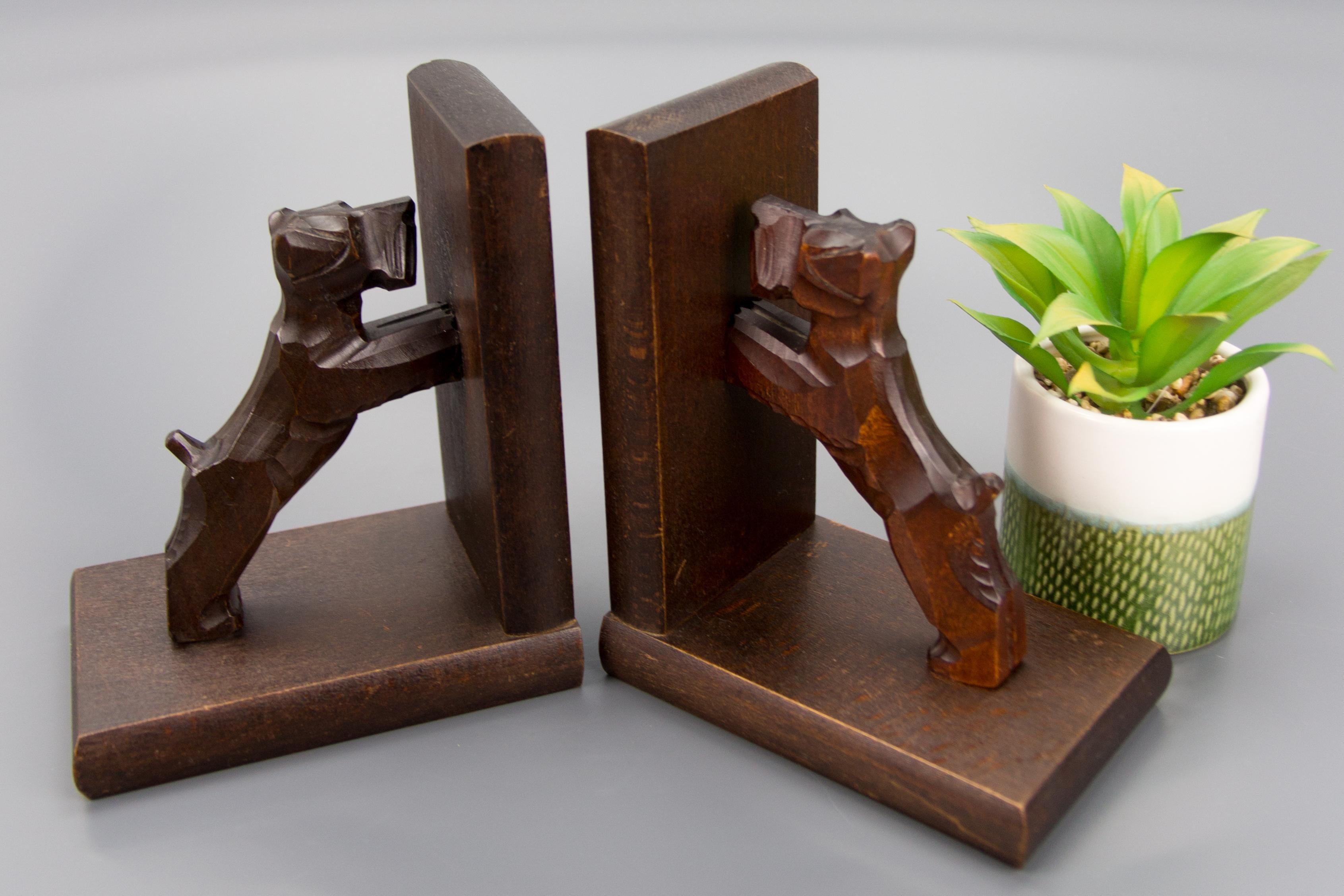 Hand Carved Terrier Wooden Bookends by Dörsch Oberweid, Germany 8