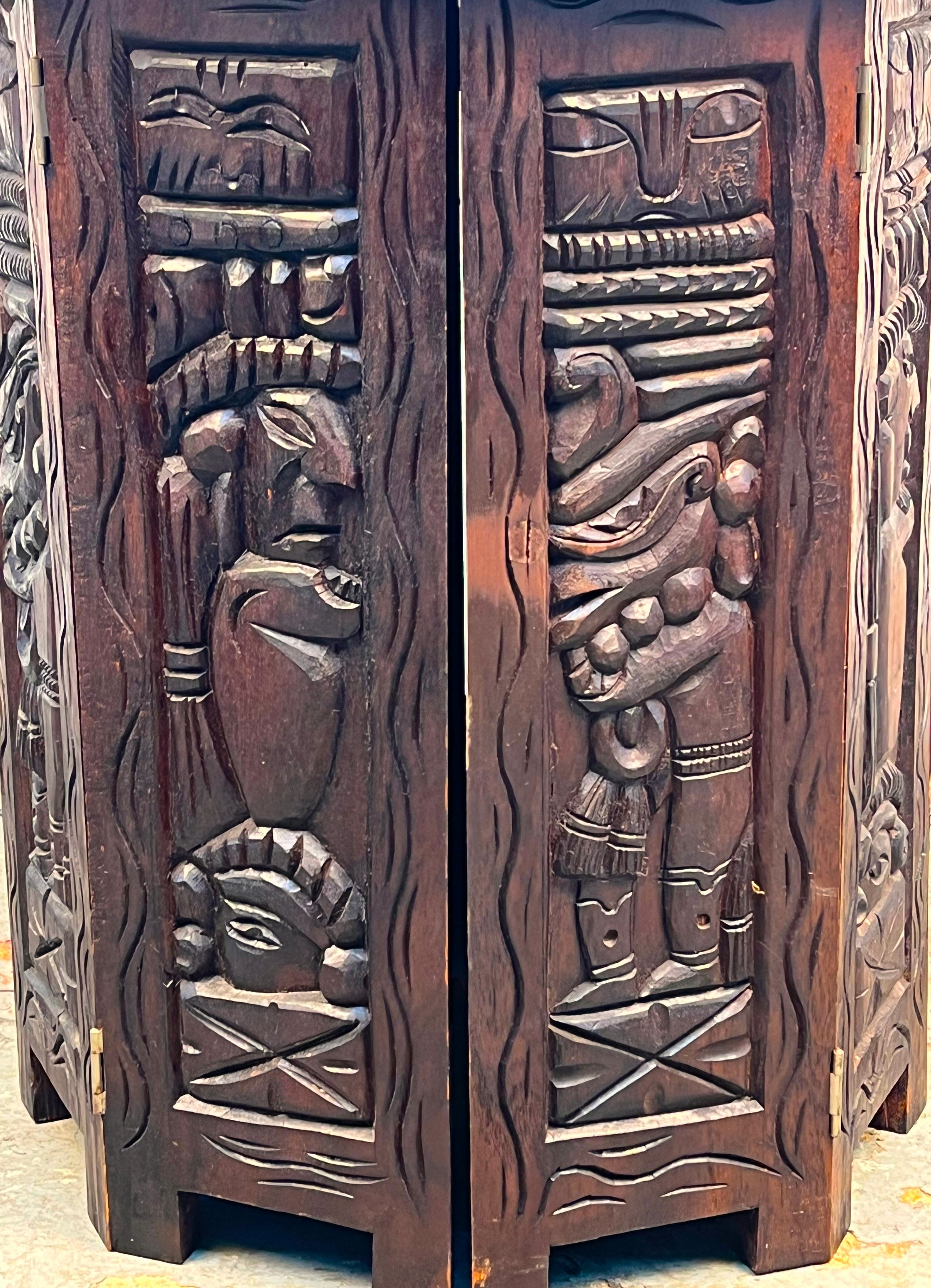 Wood Hand Carved Tribal Octagonal Accent Table For Sale