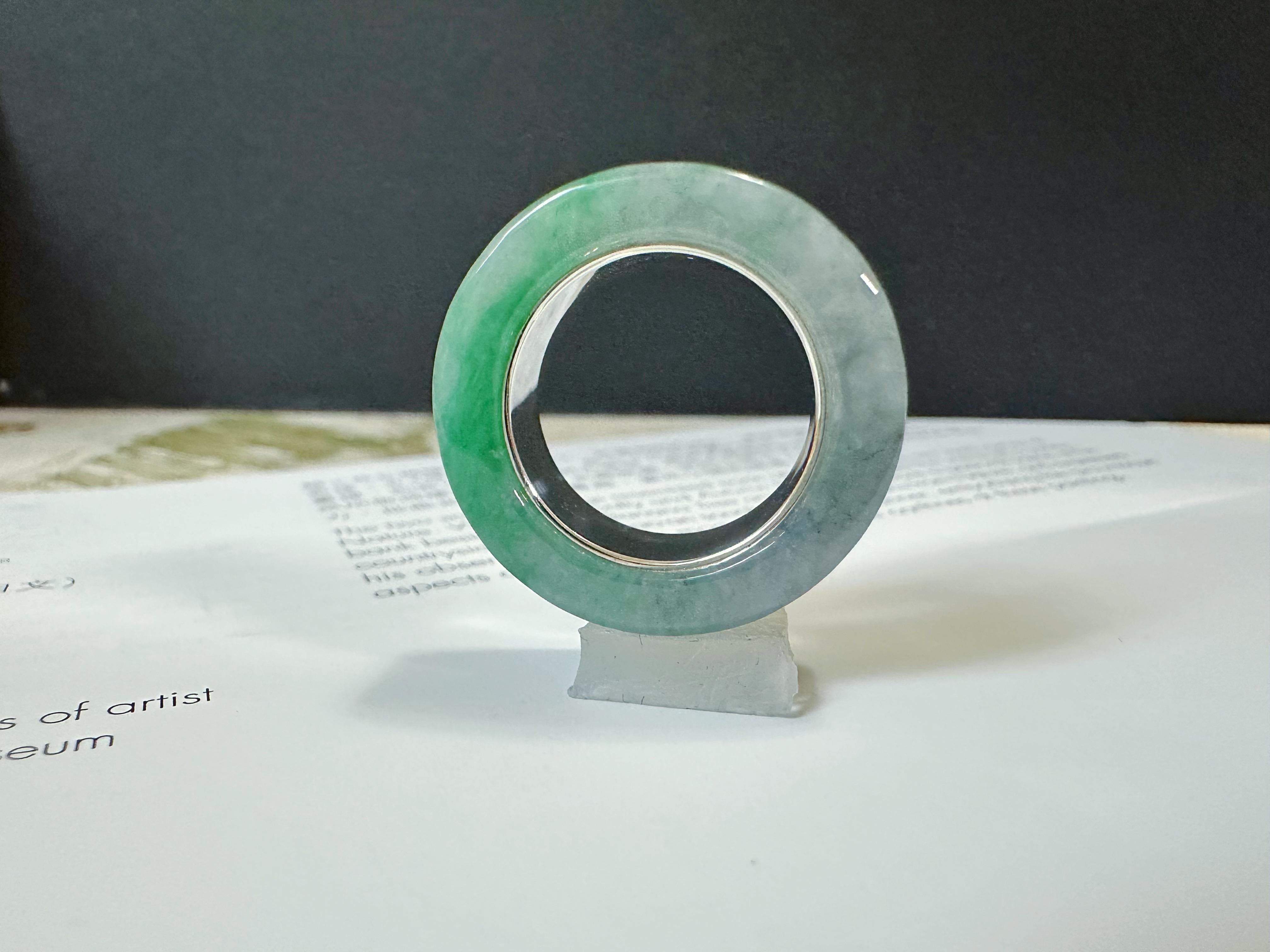 Hand-Carved Type-A Myanmar Jadeite Jade Ring Band For Sale 4