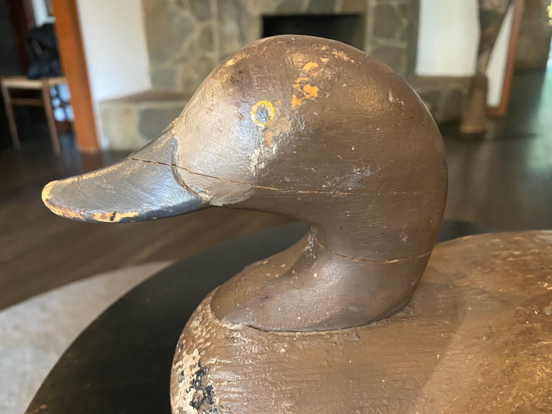 Sculpture en bois antique sculptée à la main canard colvert début 20ème siècle en vente 3