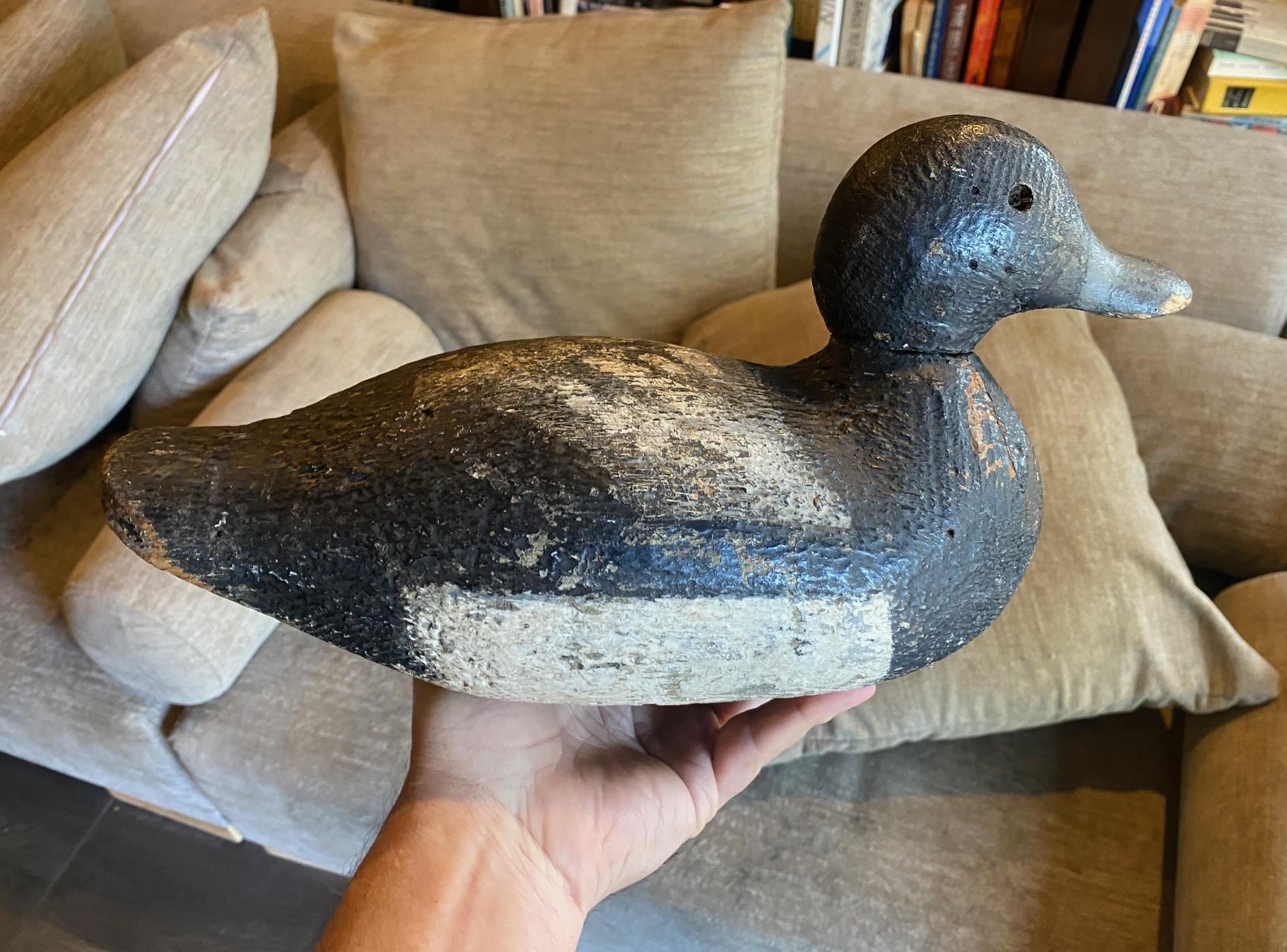 Sculpture en bois antique sculptée à la main canard colvert début 20ème siècle en vente 9