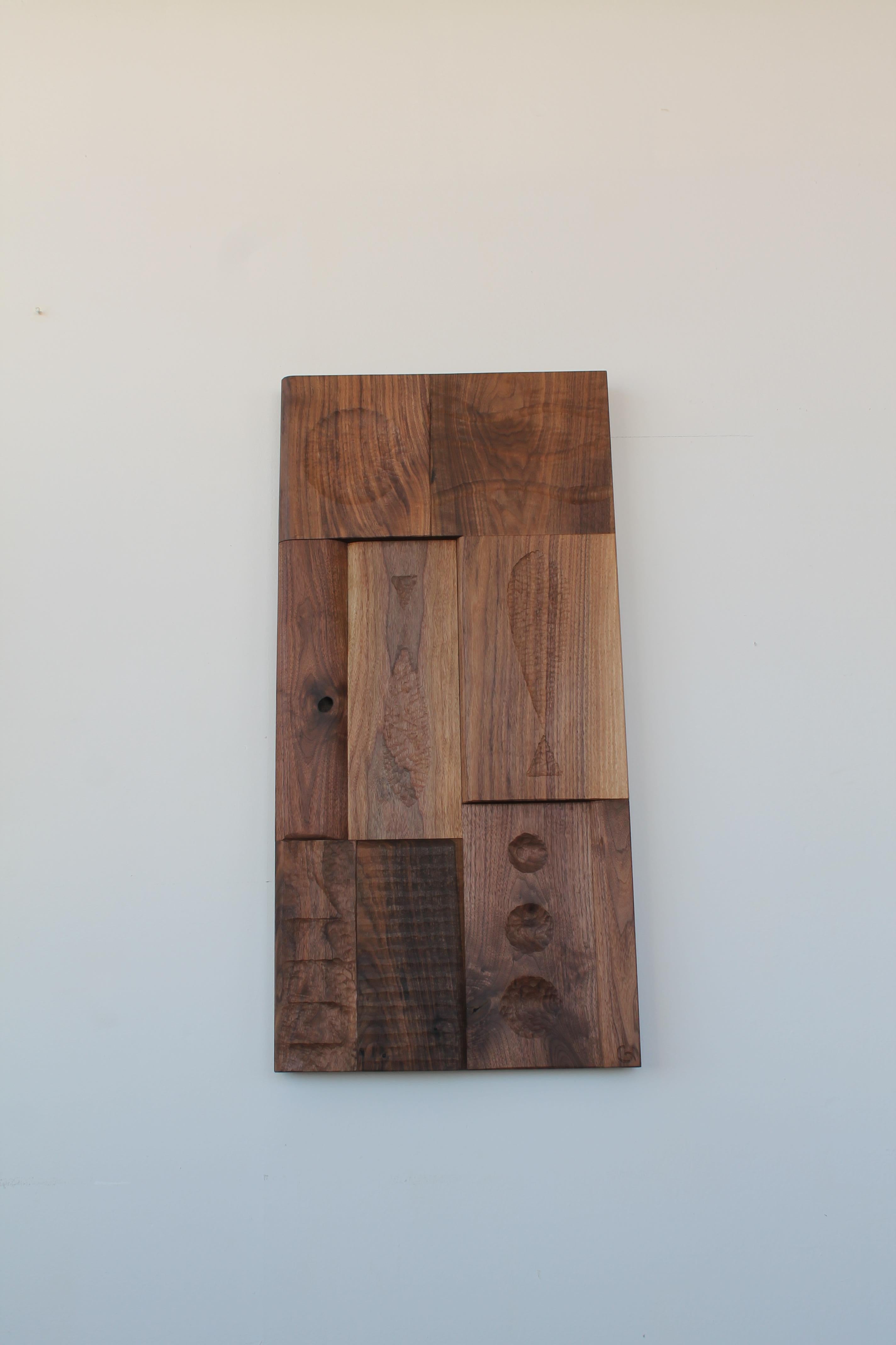 Panel mural tallado a mano en nogal Norteamericano en venta
