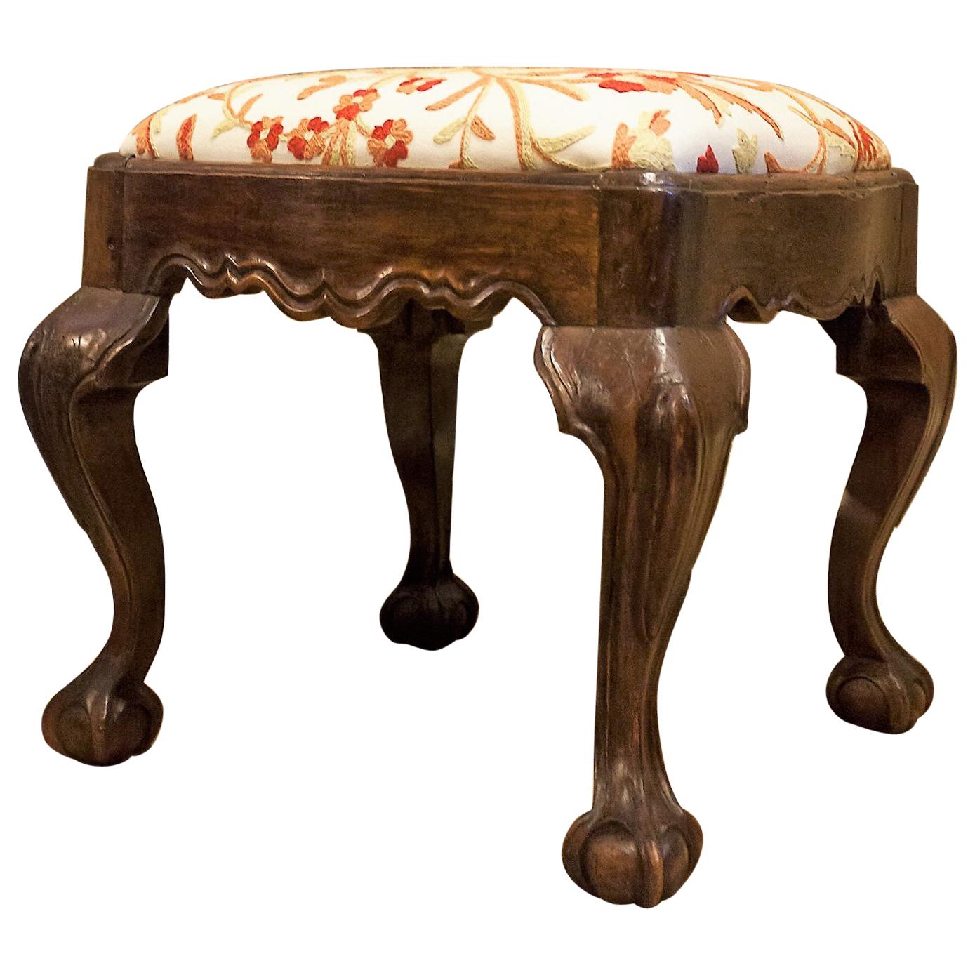 Hand-Carved Walnut Ball-and-Claw Stool, Portugal, circa 1800 For Sale