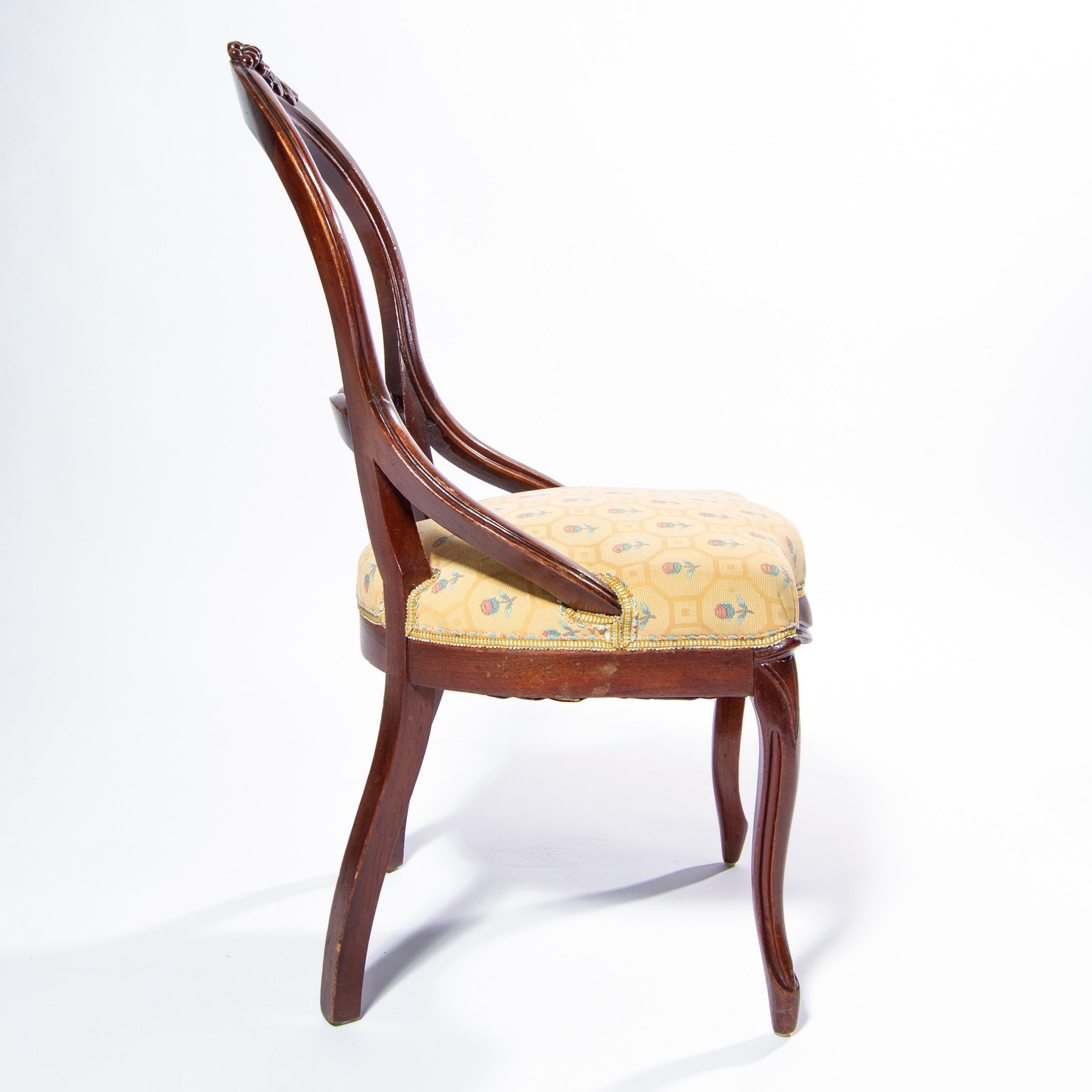 Hand-Carved Hand Carved Walnut Queen Anne Chair with Grape motif, England