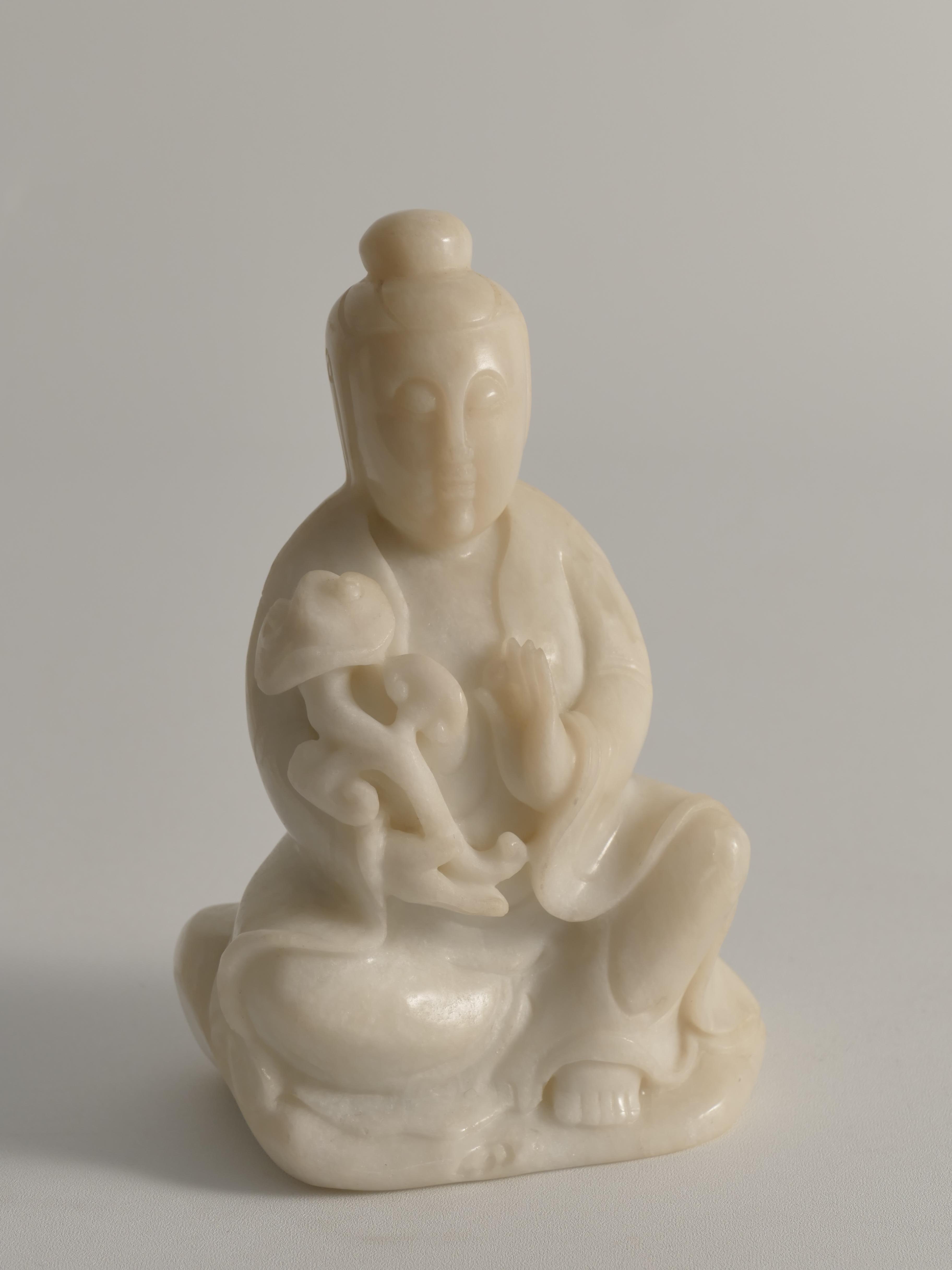 Hand-Carved White Alabaster Figure of Guanyin, China, Early 20th Century For Sale 11