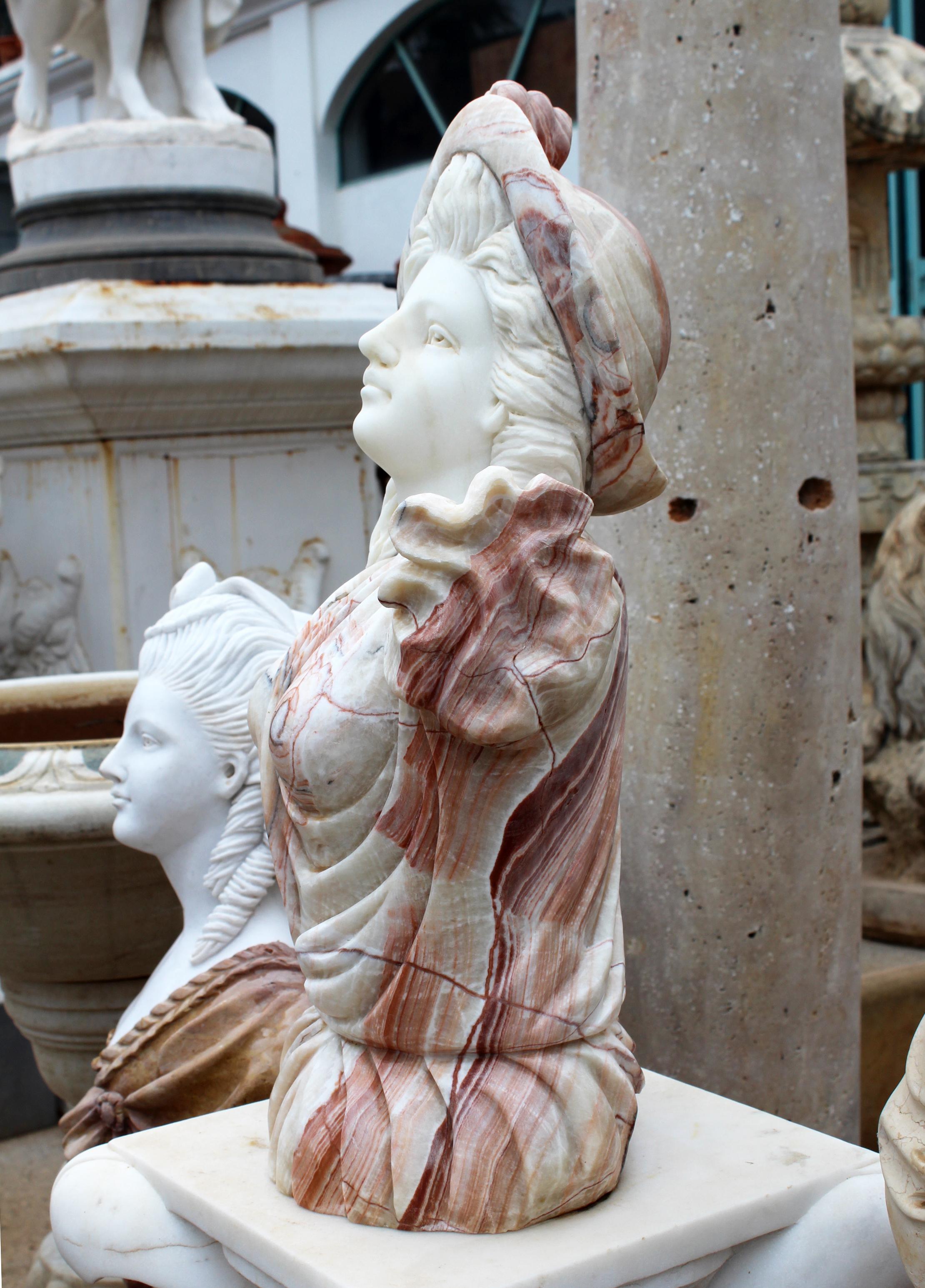Hand Carved White Carrara Marble and Onyx Bust of a Romanticist Woman In Good Condition In Marbella, ES