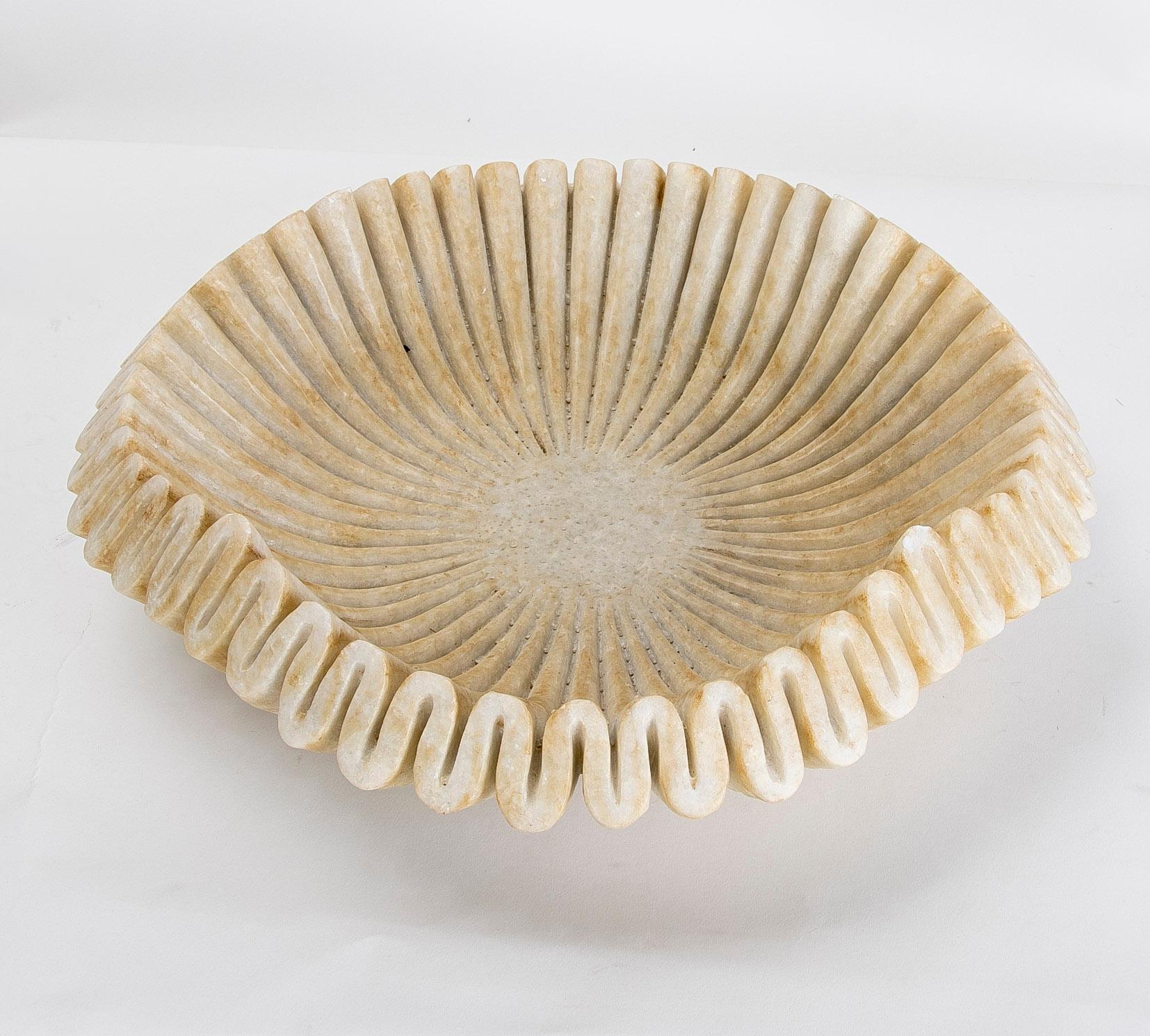 Hand-Carved White Marble Decorative Dish with Wavy Forms For Sale 8