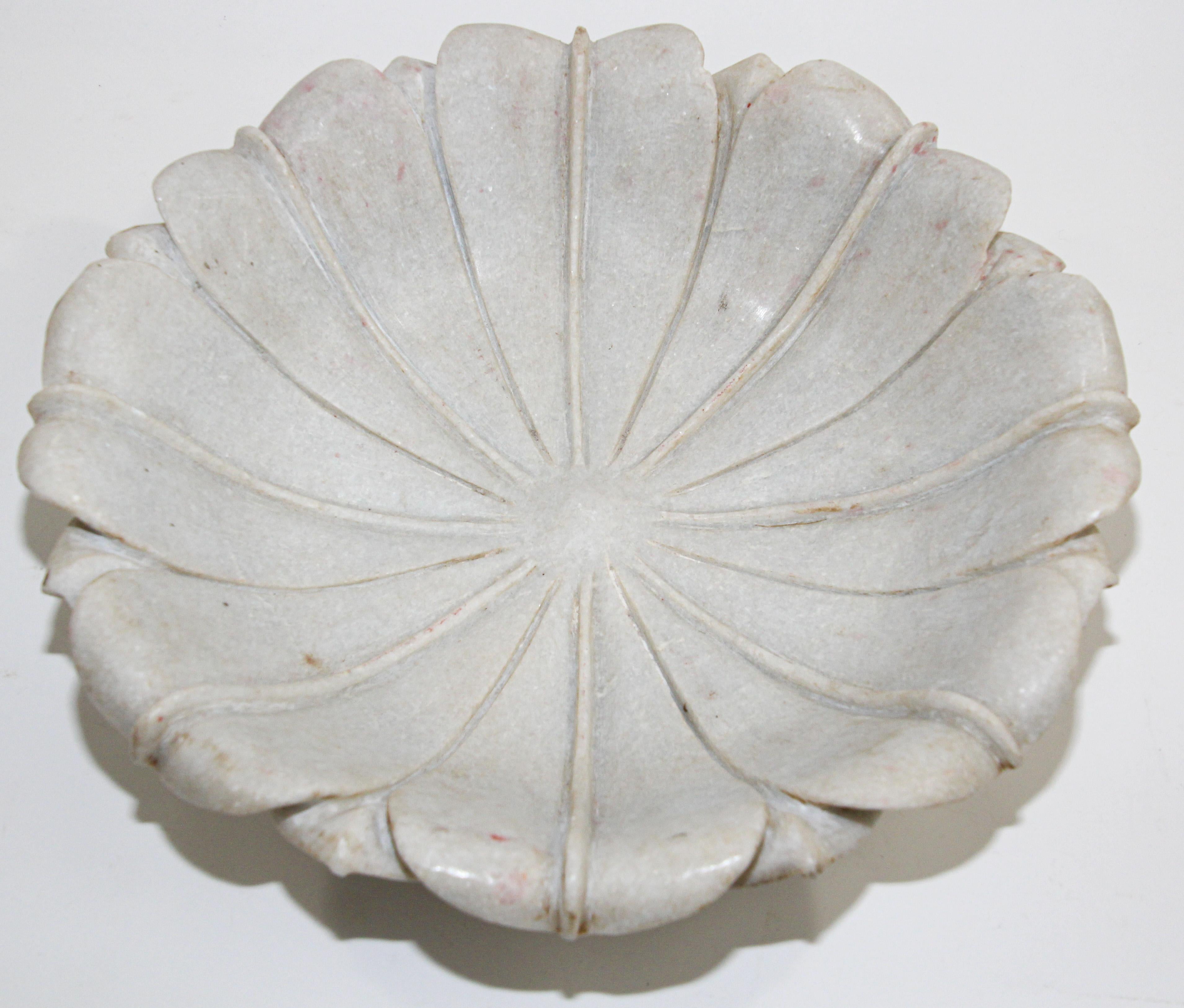 Hand-carved White Marble Flower Lotus Shaped Bowl India 1