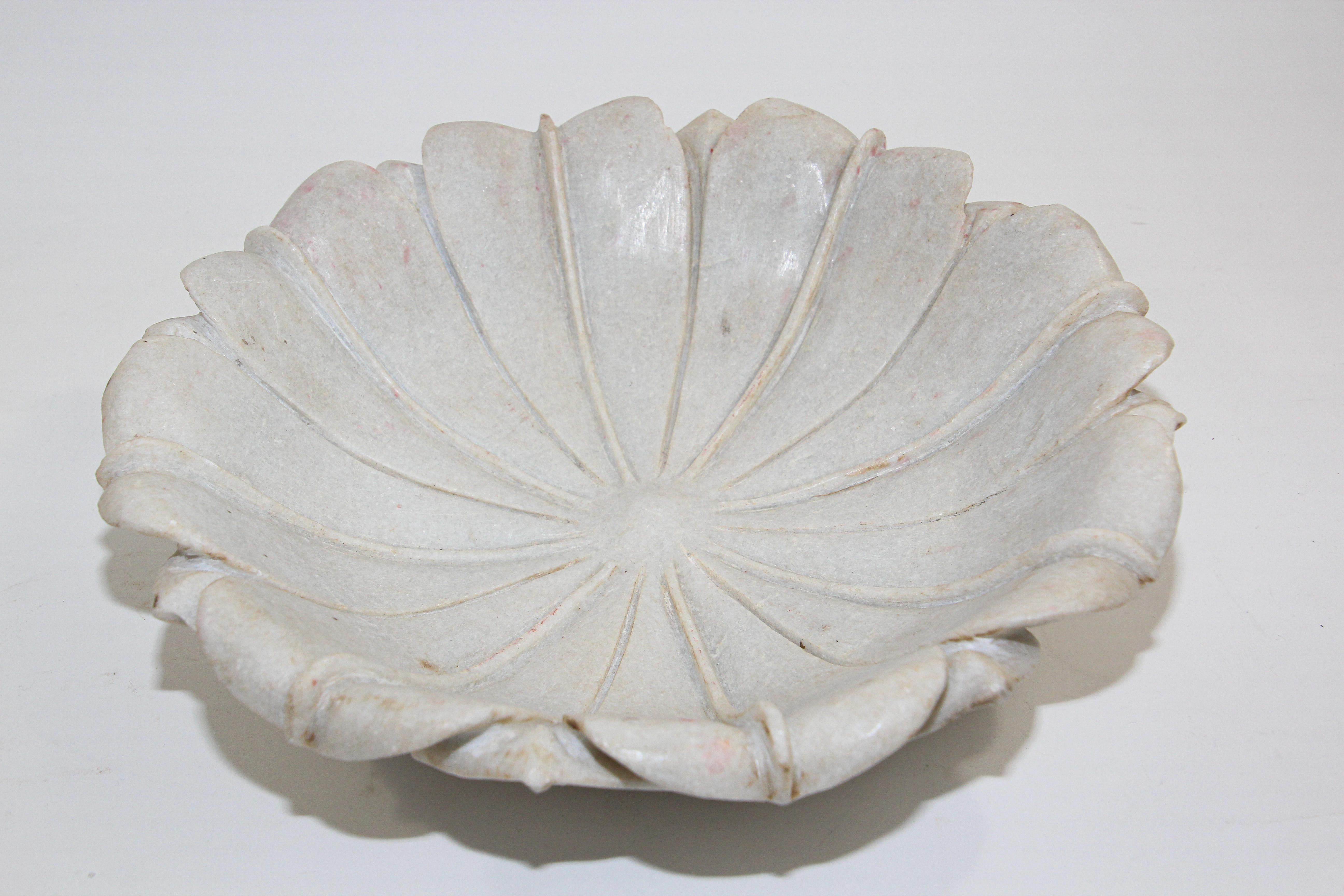 Hand-carved White Marble Flower Lotus Shaped Bowl India 3