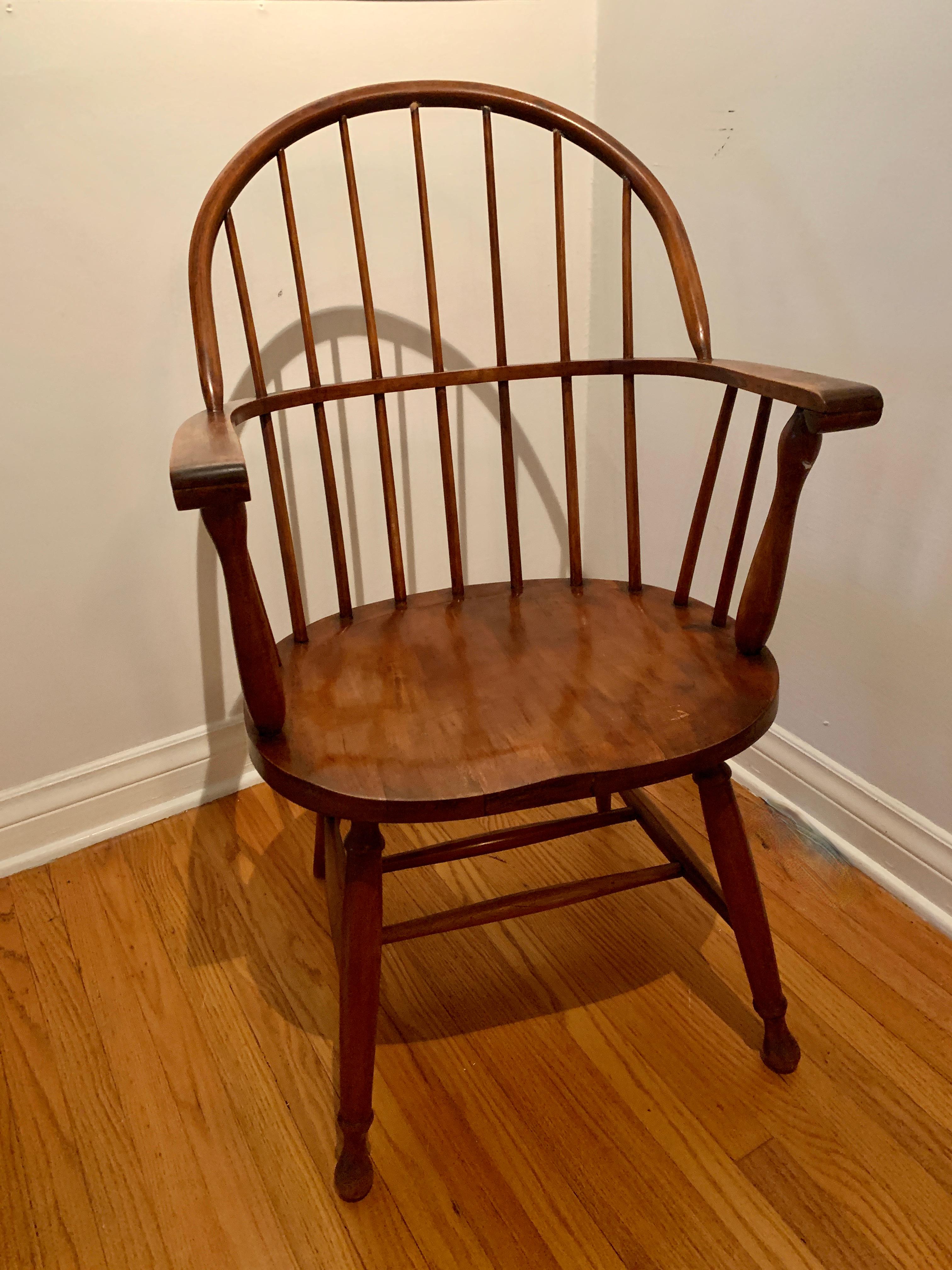 Hand Carved Windsor Chair For Sale 5